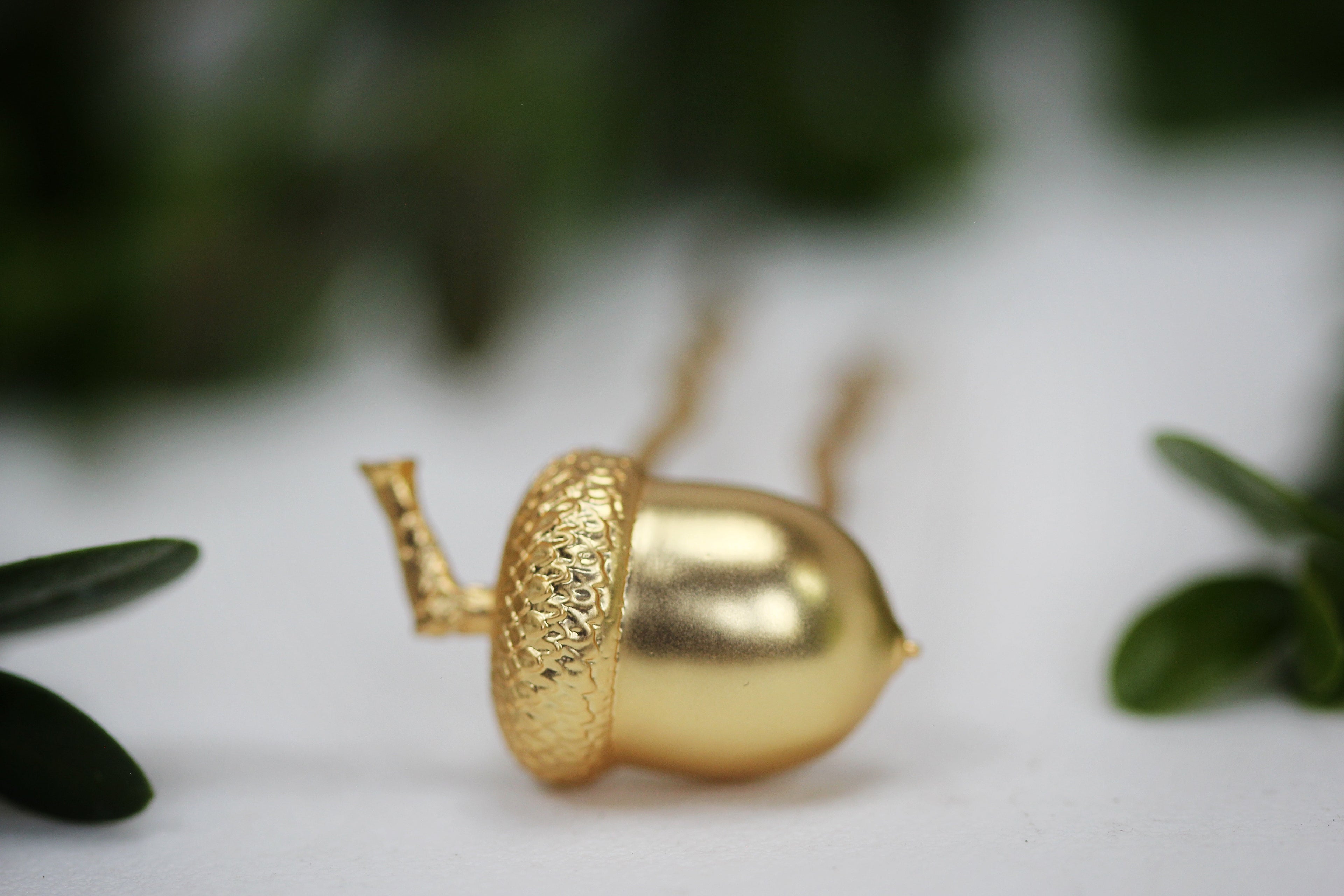 Baby Acorn Hair Prong