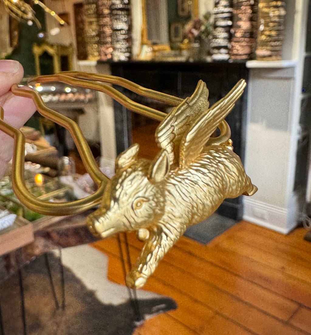 Flying Pig Hair Prong