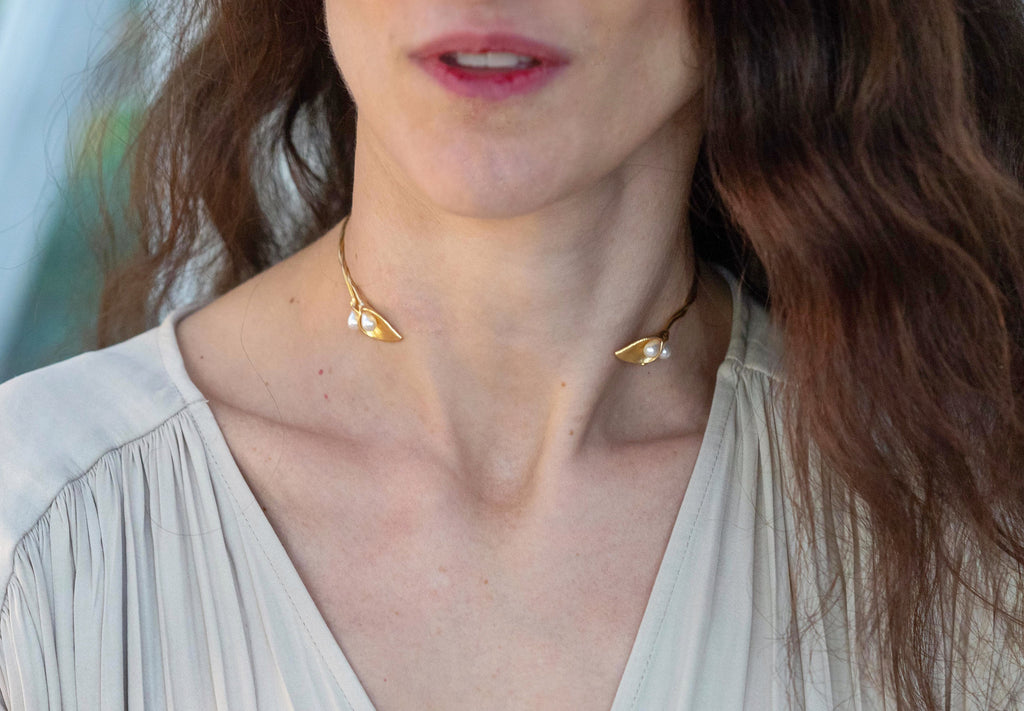 Calla Lily Floral Choker