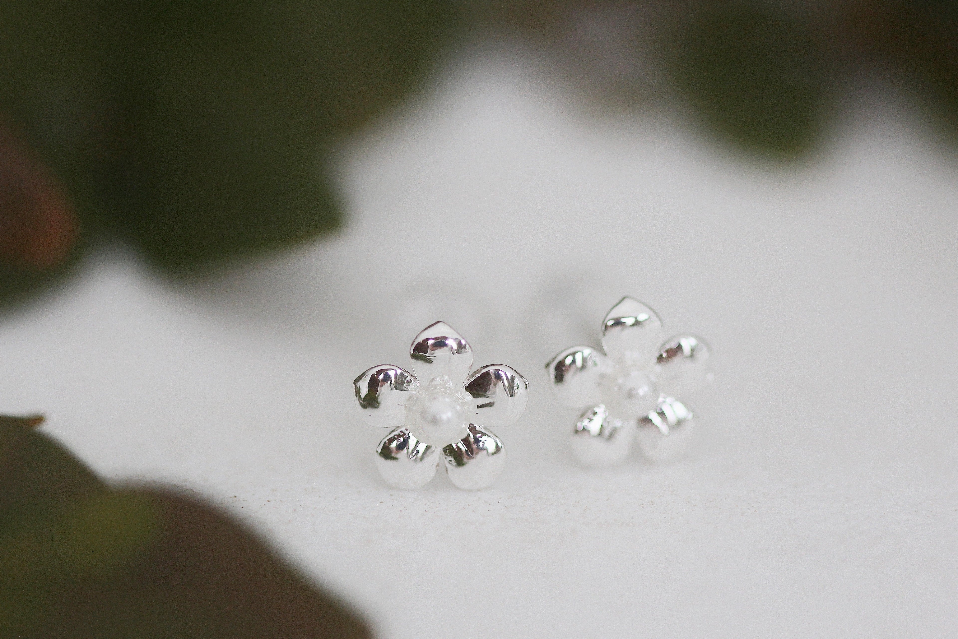 Tiny flowers Stud Earrings