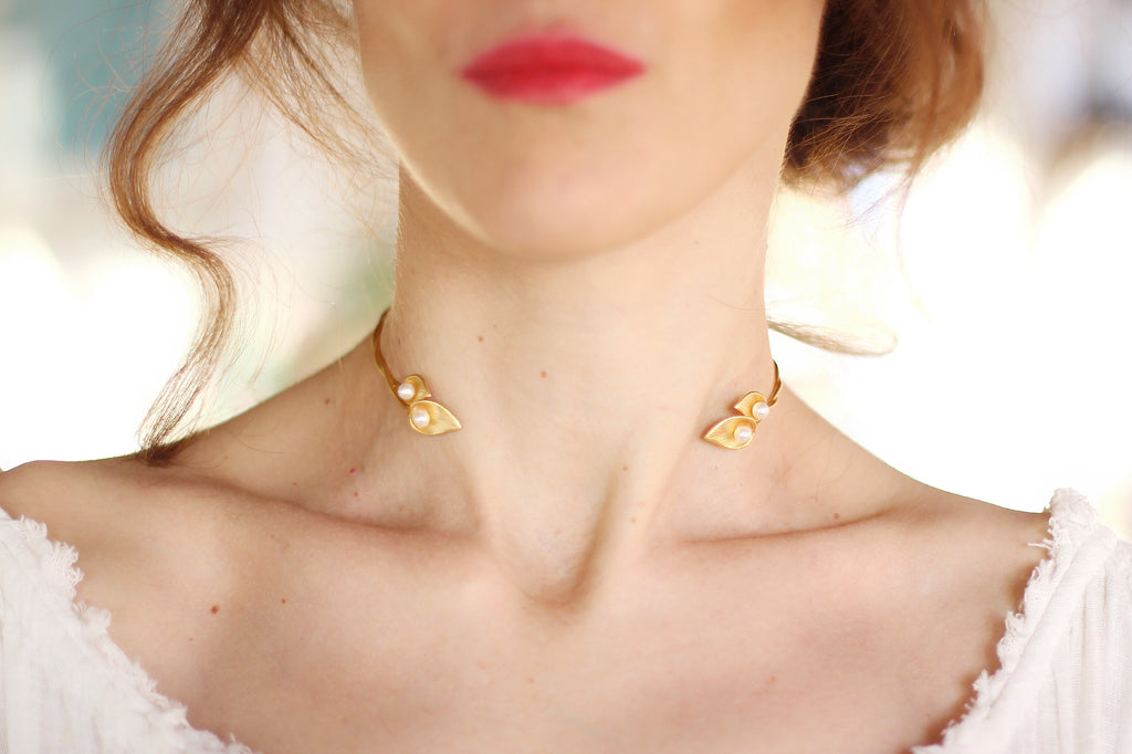 Calla Lily Floral Choker