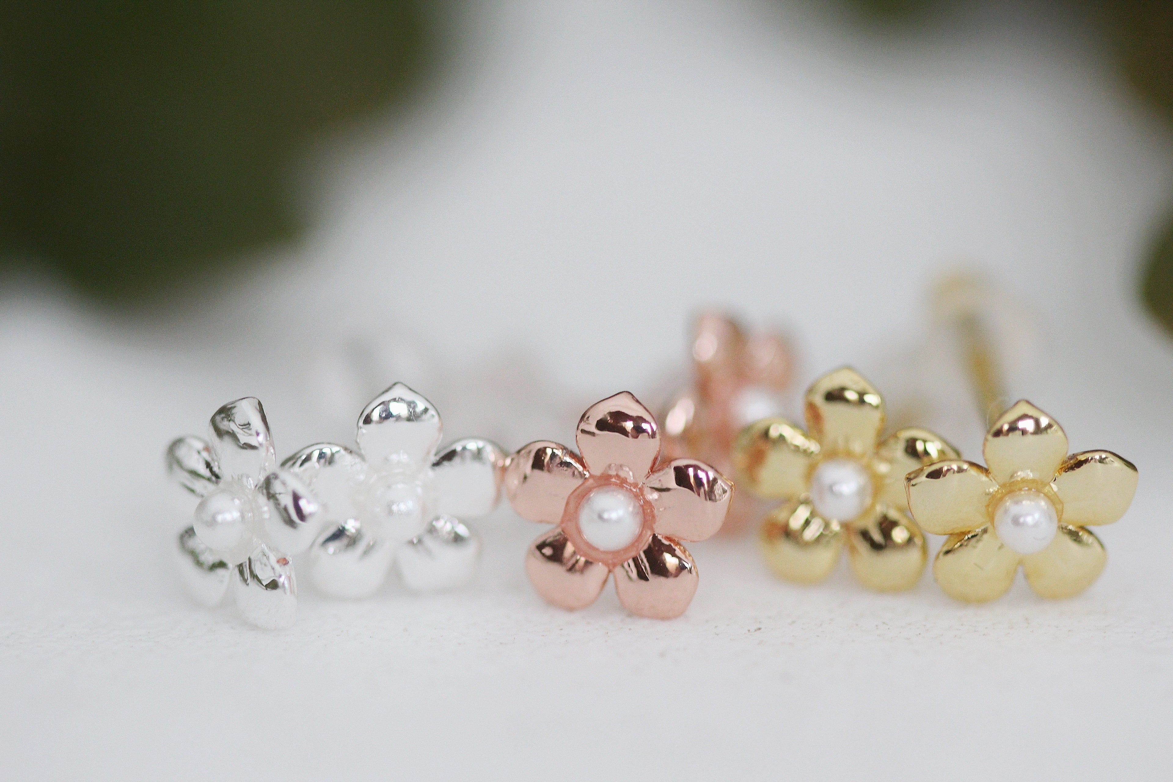 Tiny flowers Stud Earrings