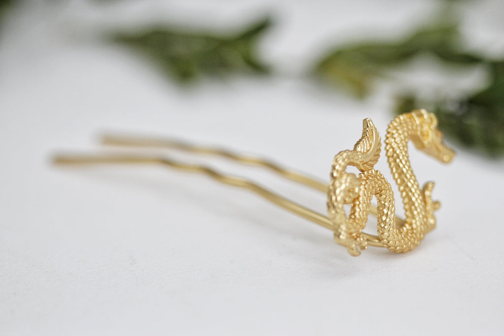 Swirly Baby Dragon Hair Prong