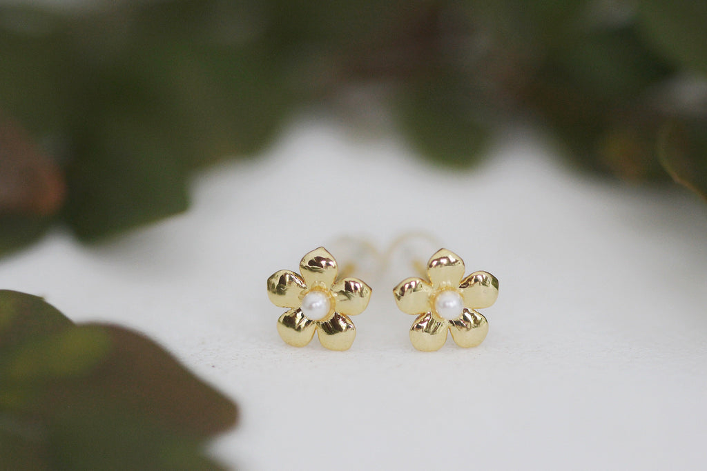 Tiny flowers Stud Earrings