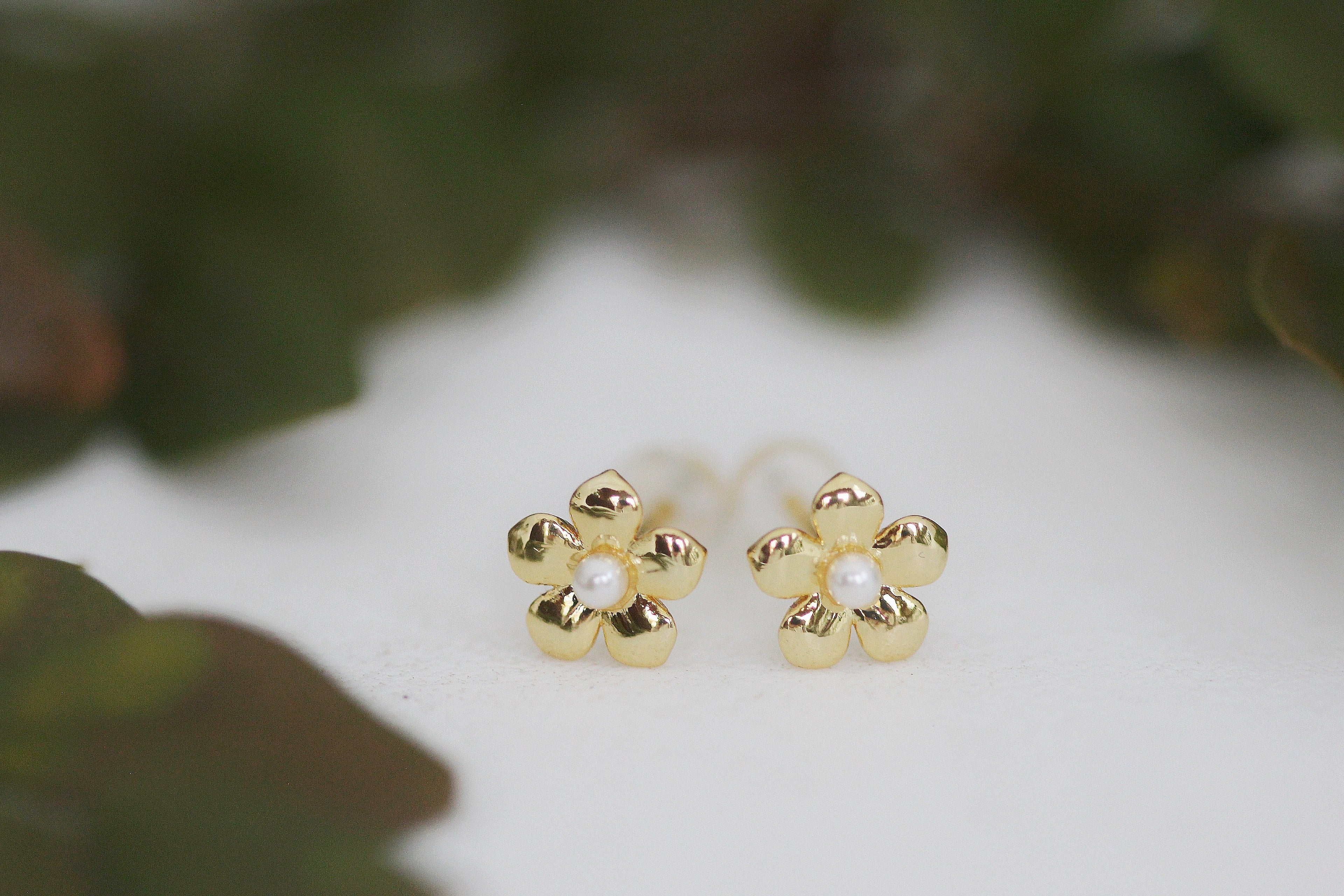 Tiny flowers Stud Earrings