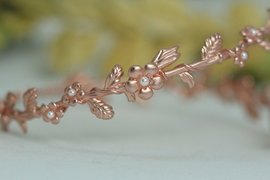 Forget-Me-Not Floral Armband