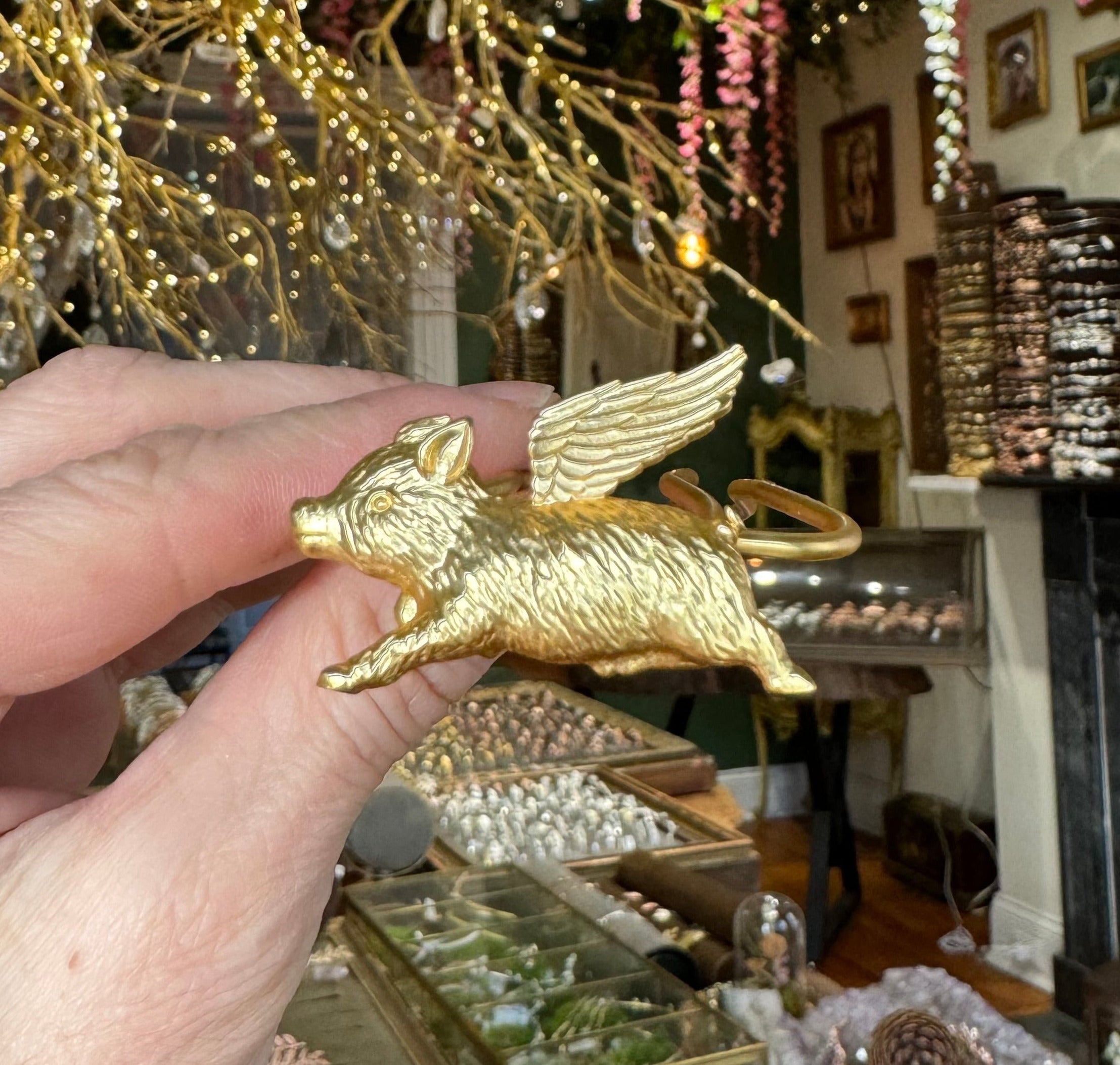 Flying Pig Hair Prong