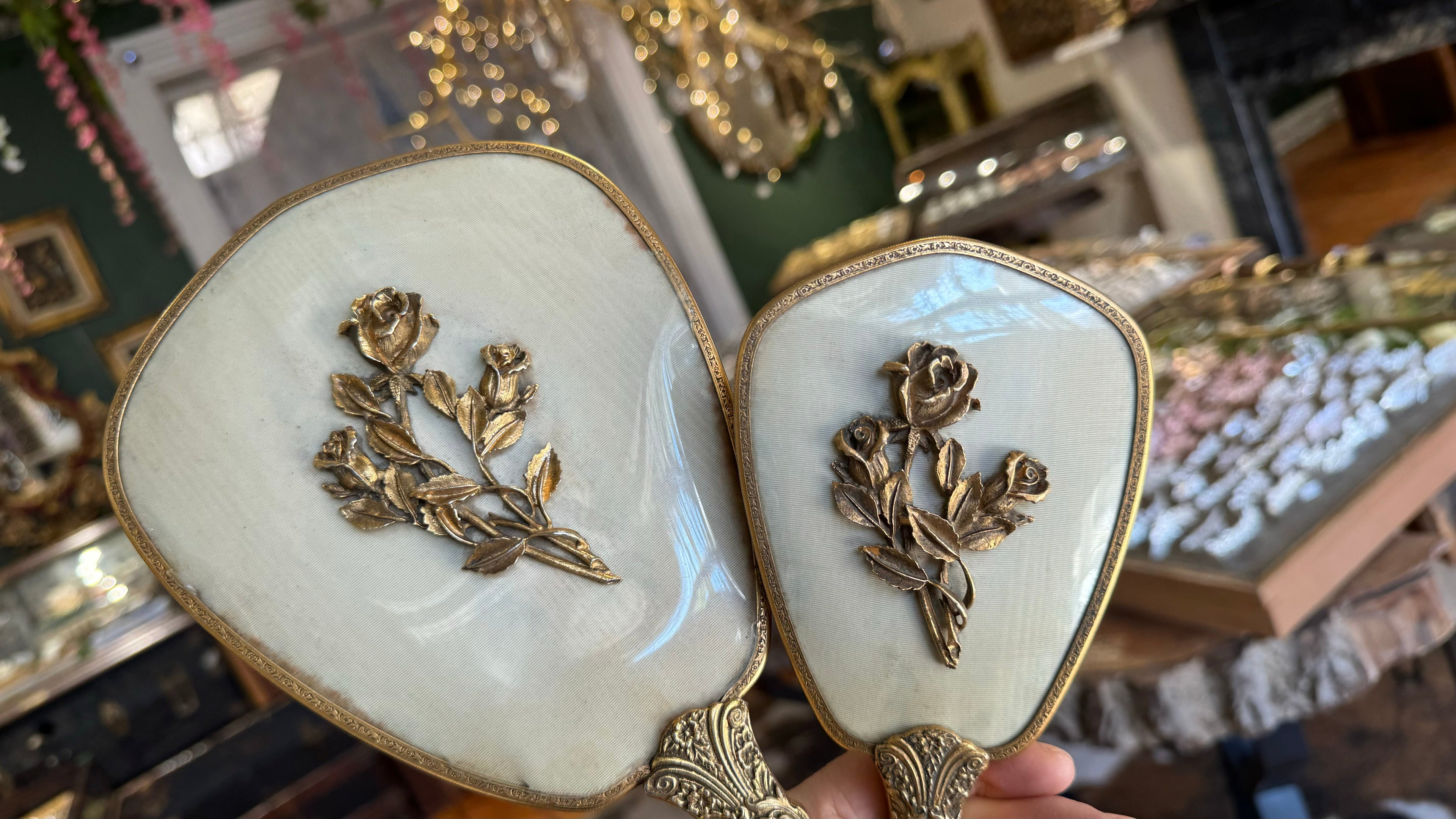 Antique Roses Matson Vanity Set