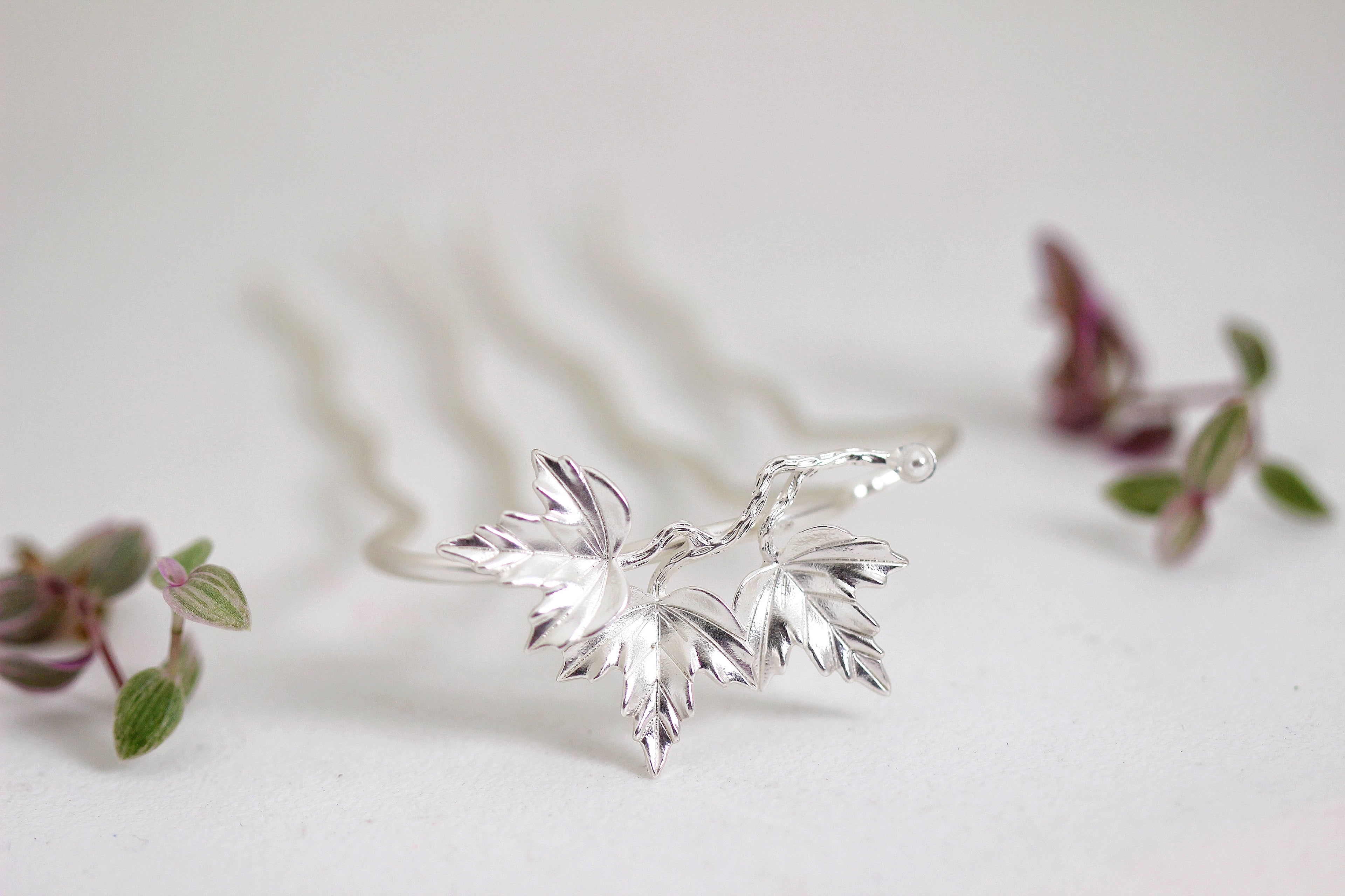 Triple Maple Leaves Hair Prong