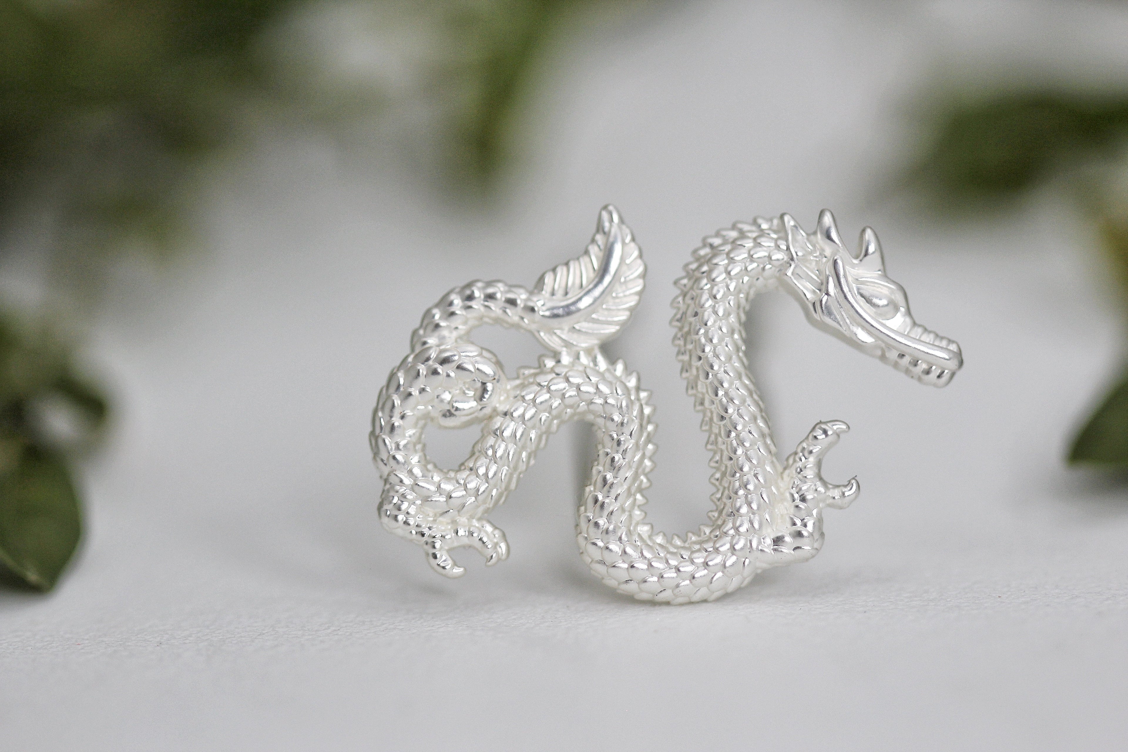 Swirly Baby Dragon Hair Prong