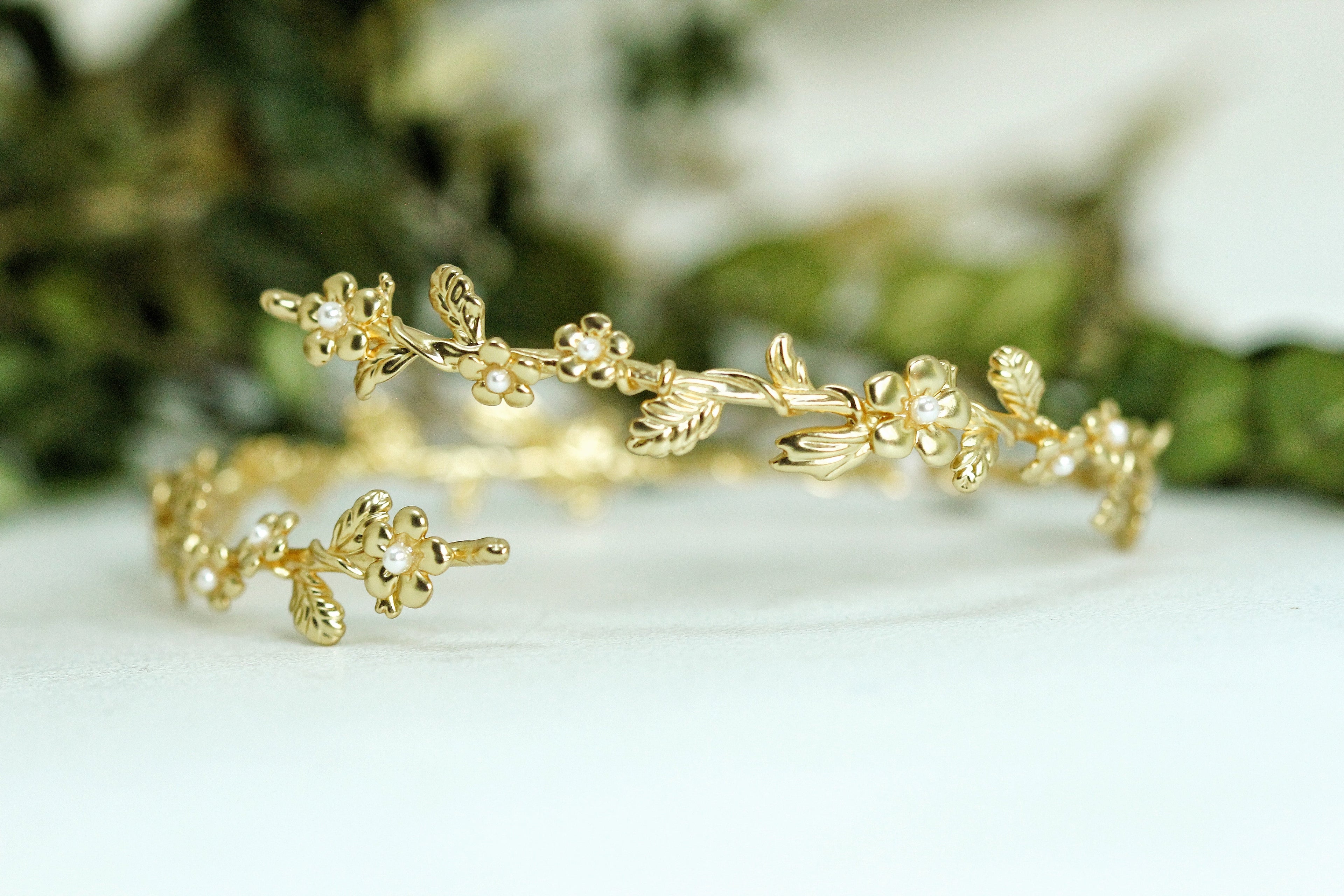 Forget-Me-Not Floral Armband