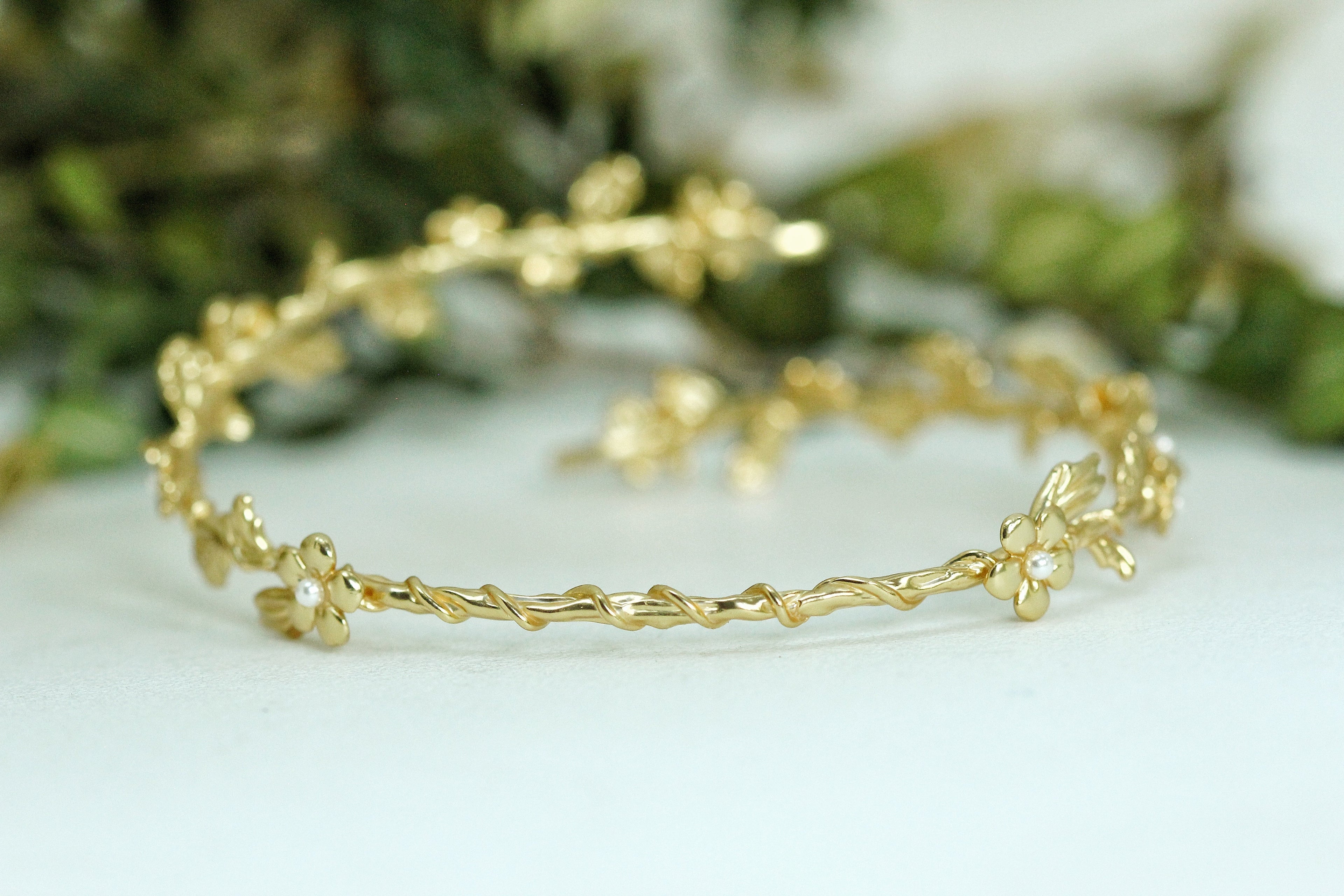 Forget-Me-Not Floral Armband