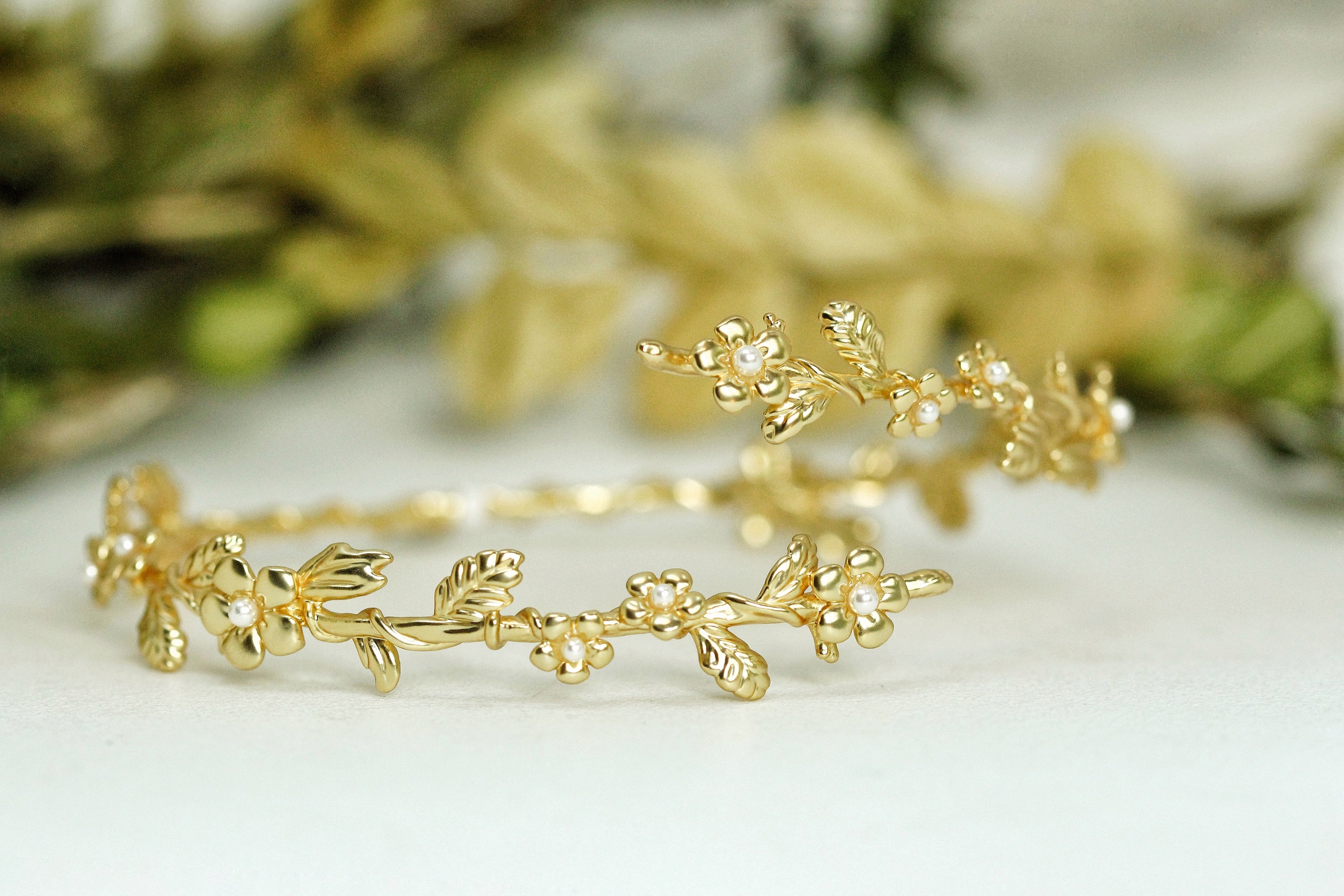 Forget-Me-Not Floral Armband