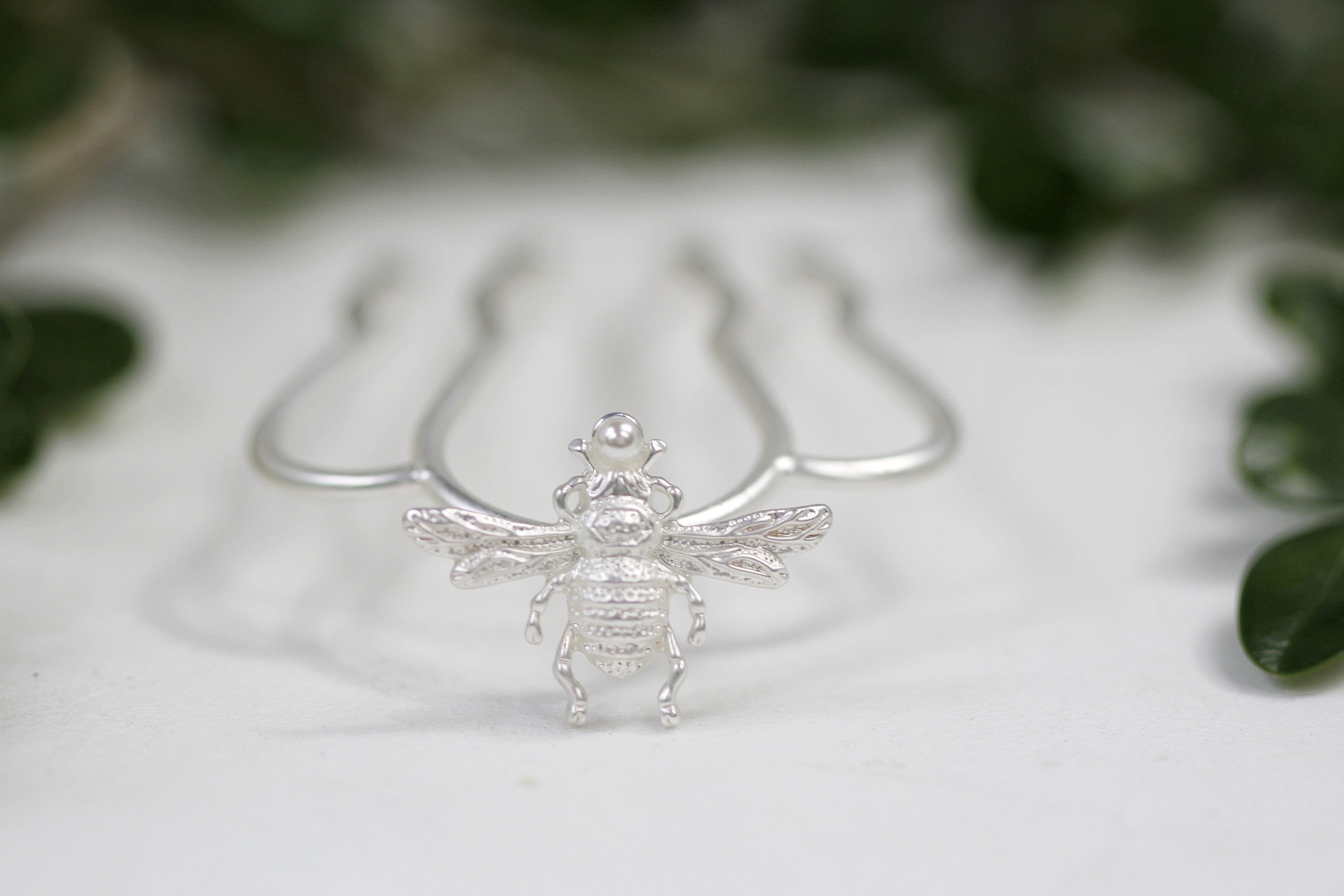 Princess Bee Hair Prong