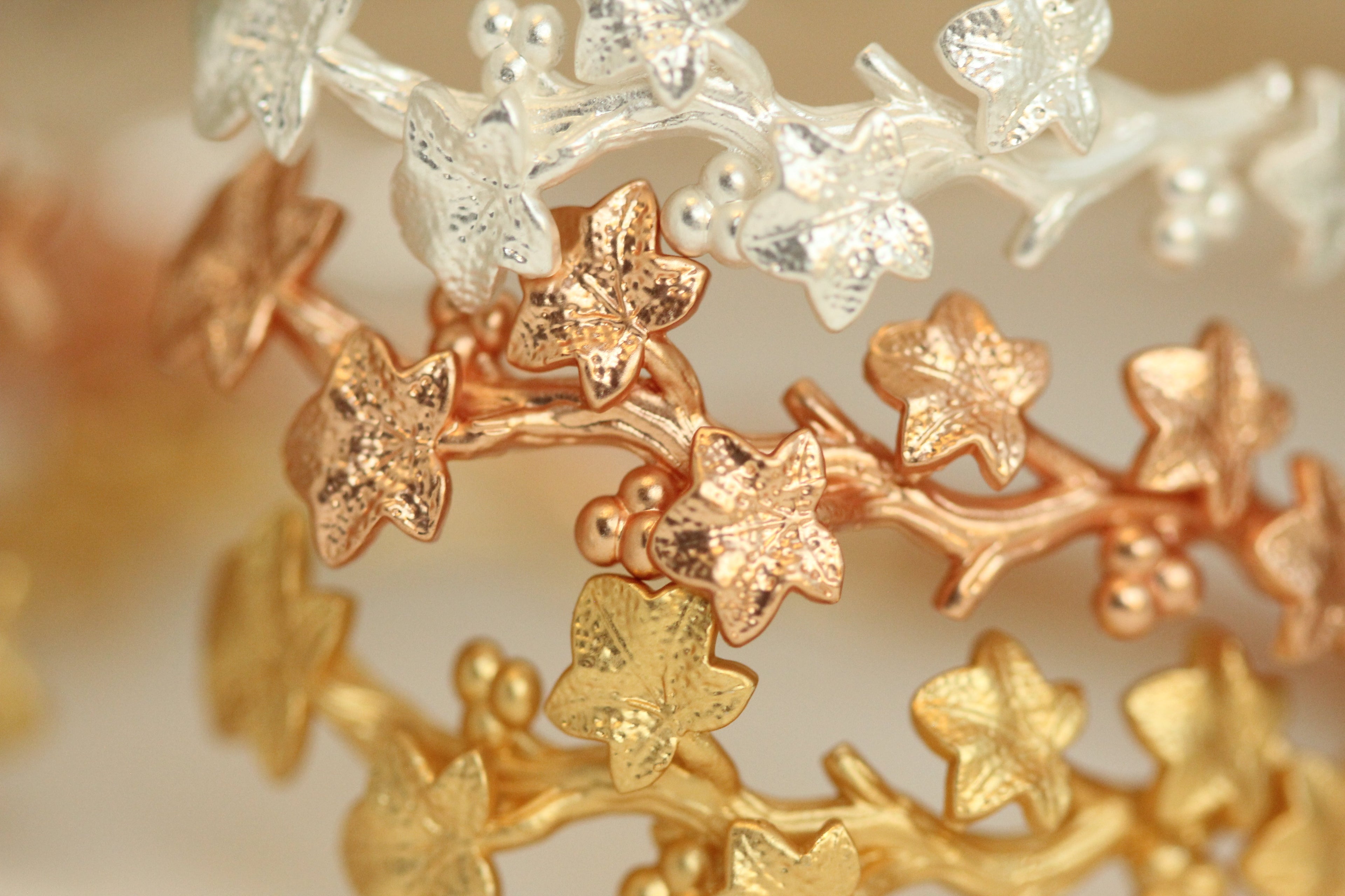 Wild Ivy Leaves Bracelet