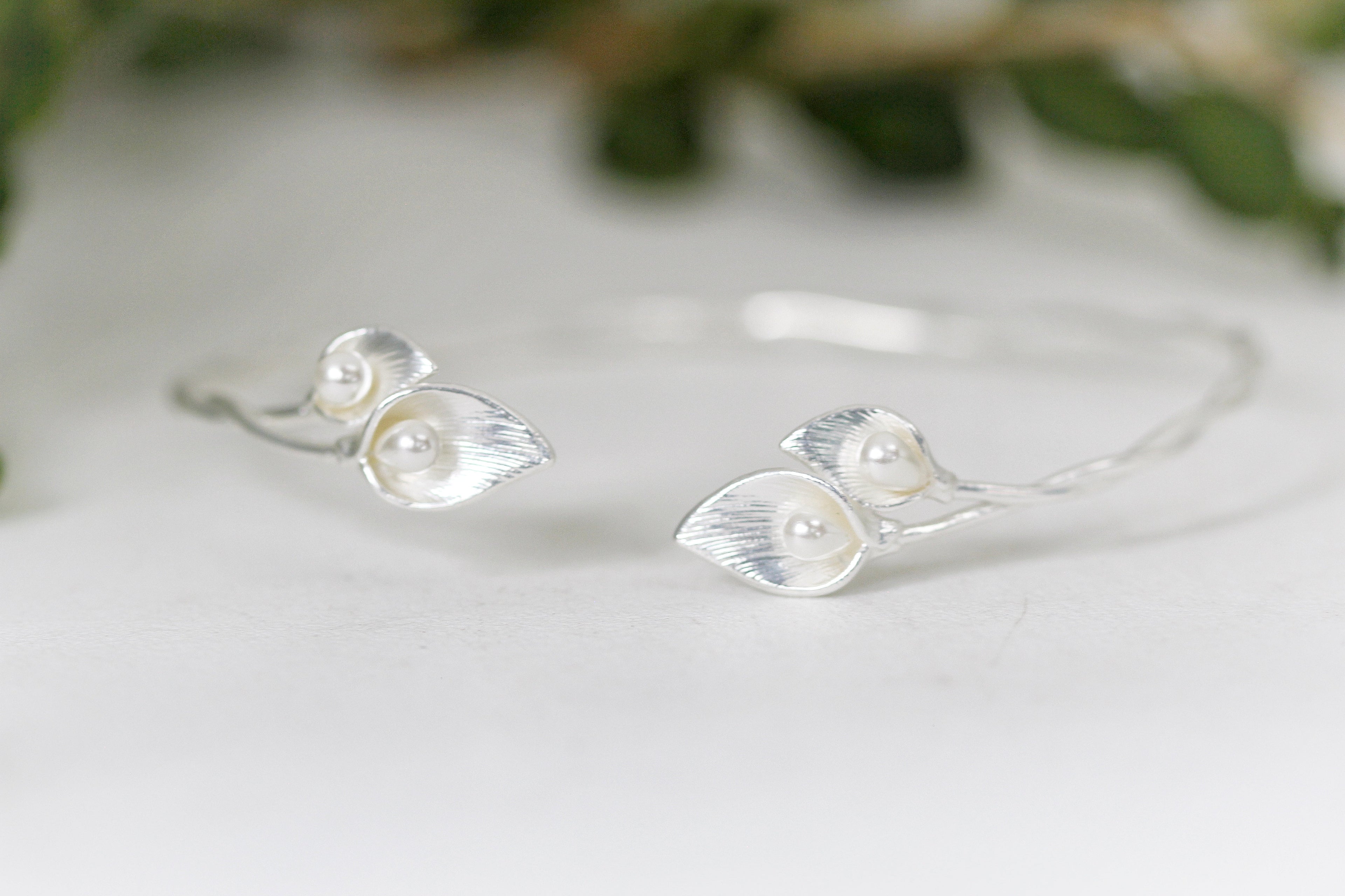 Calla Lily Floral Choker