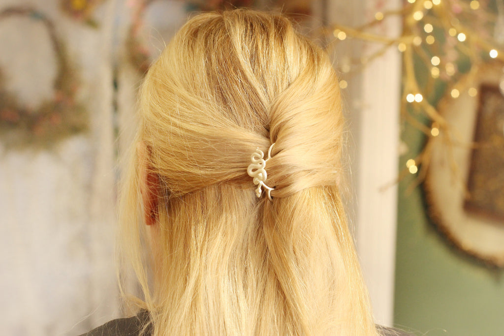 Swirly Snake Hair Prong