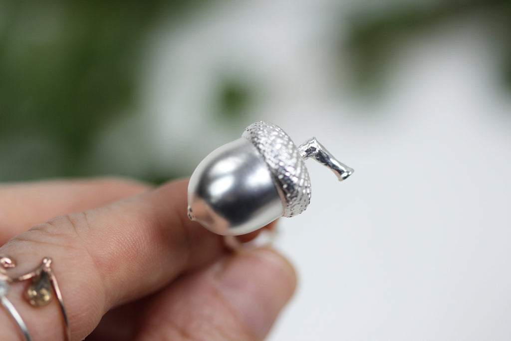 Baby Acorn Hair Prong