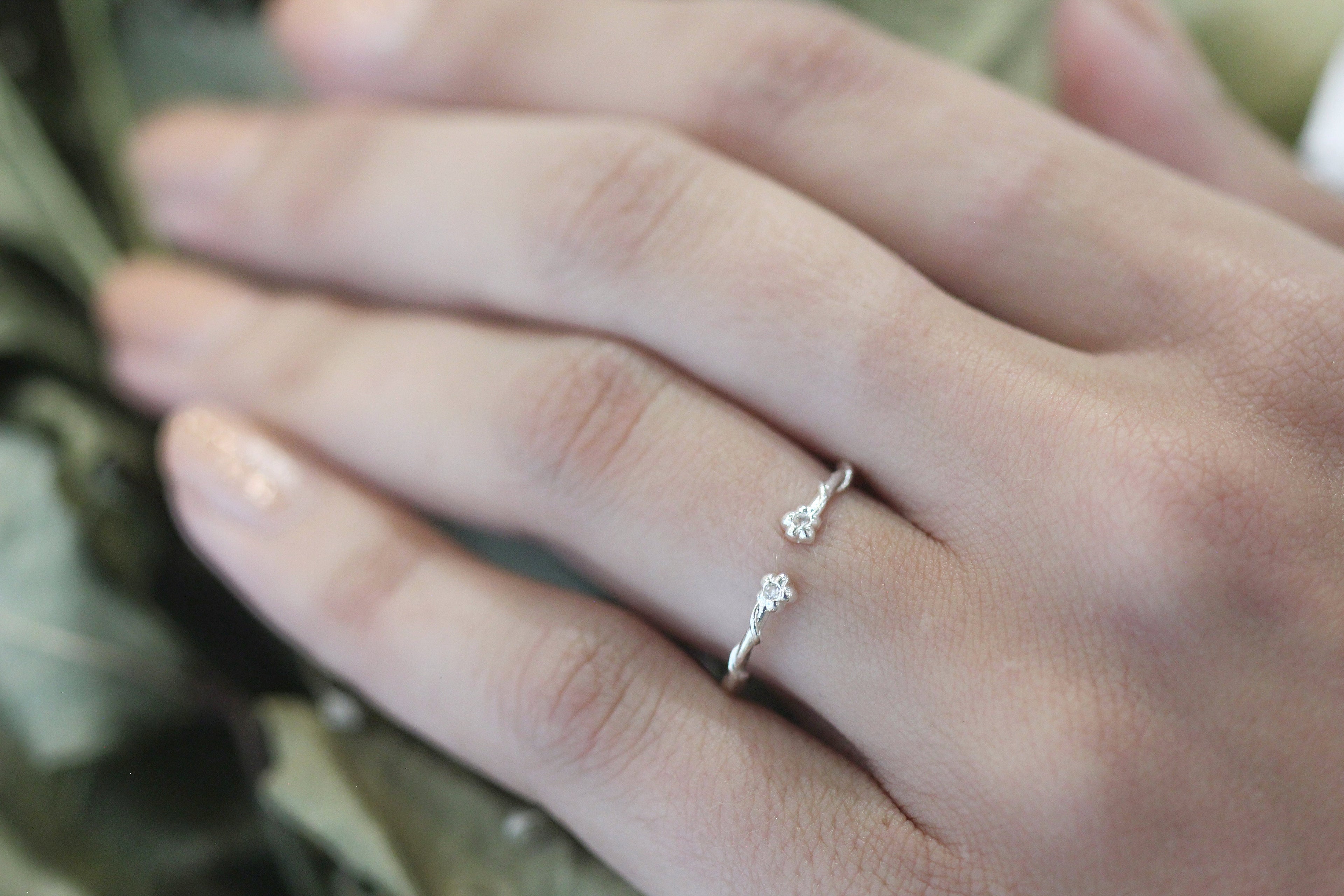 Entwined Floral Branch Ring (Size 6)