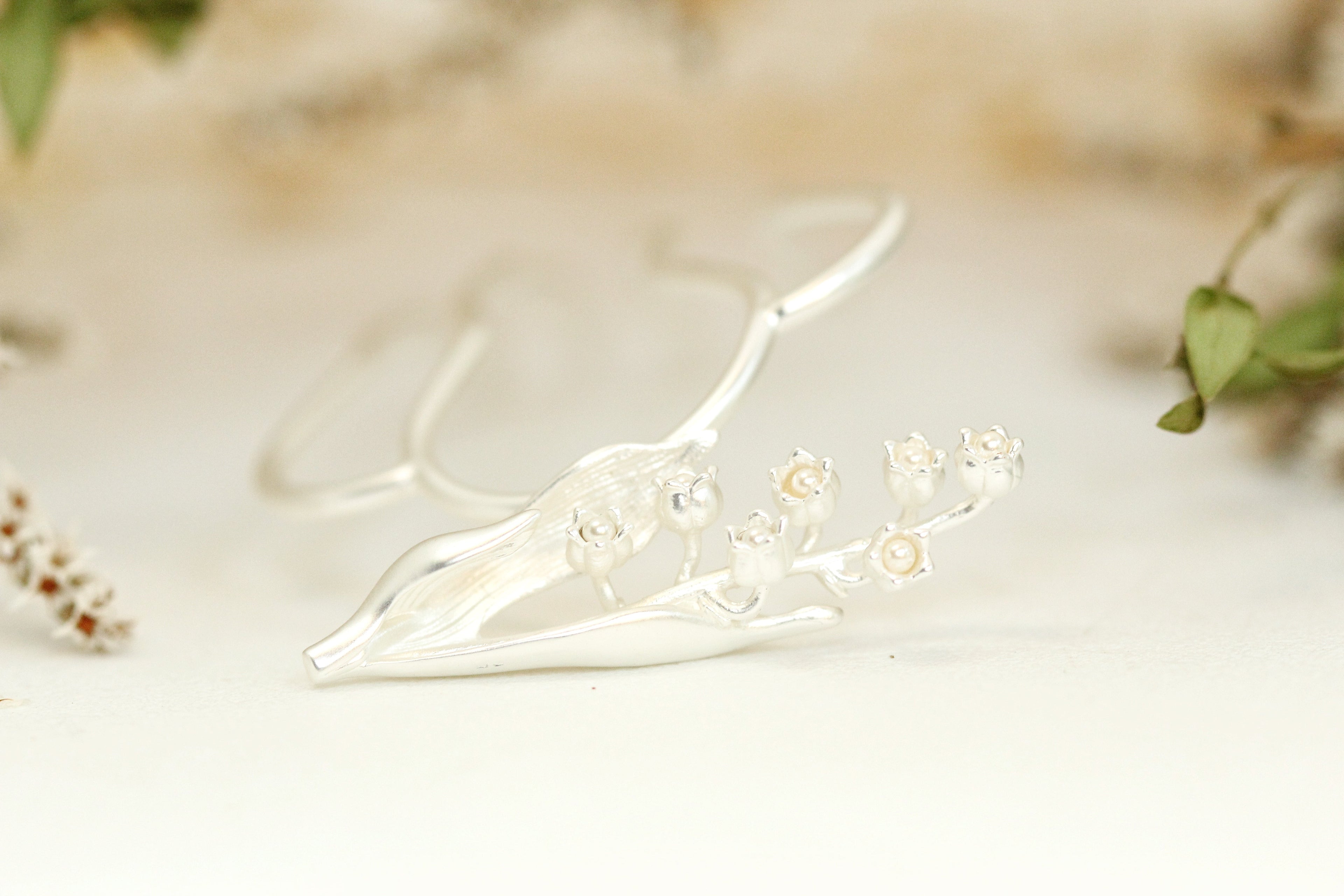 Blossoming Lily of the Valley Hair Prong