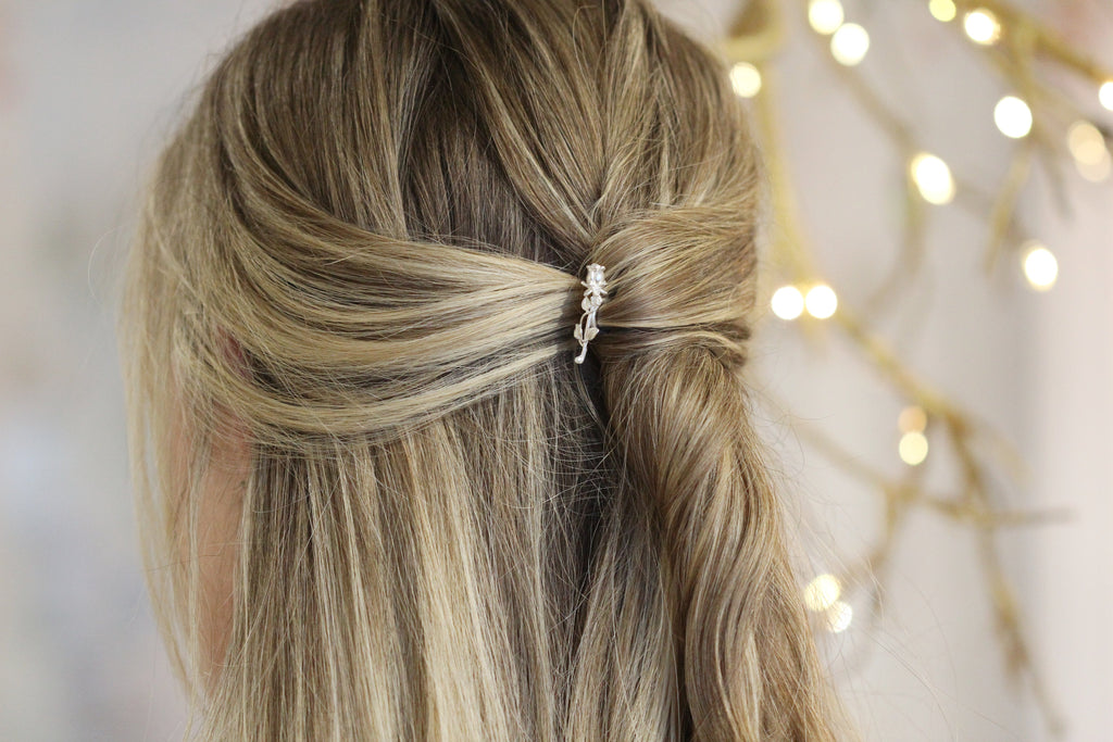 Blooming Small Rose Hair Prong