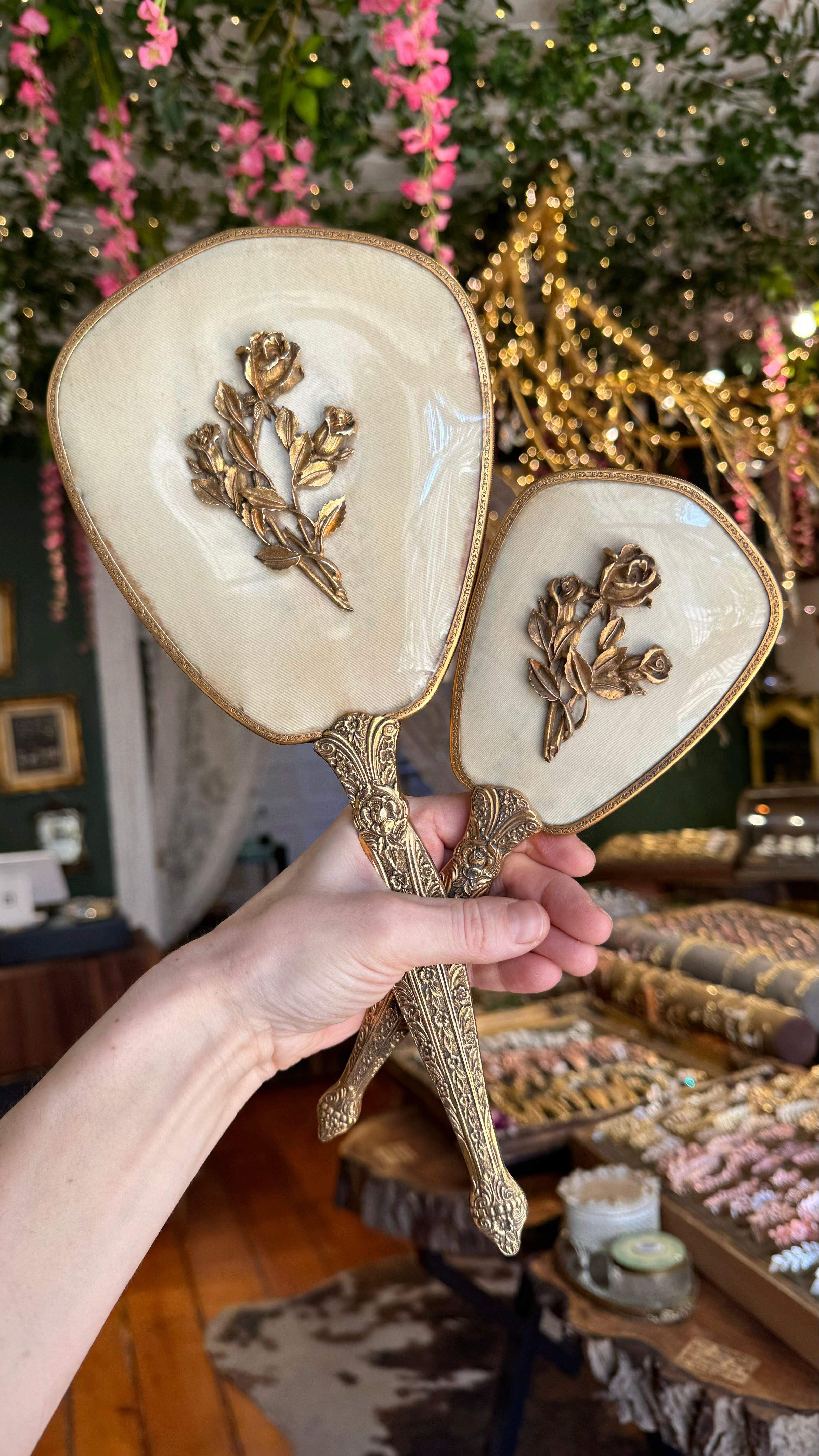 Antique Roses Matson Vanity Set