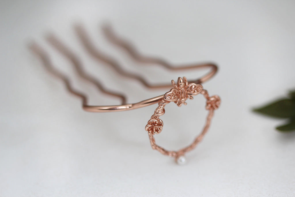 Circle of Eden Bee Wreath Hair Prong