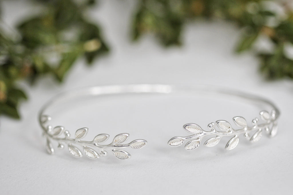 Twigs & Berries Choker