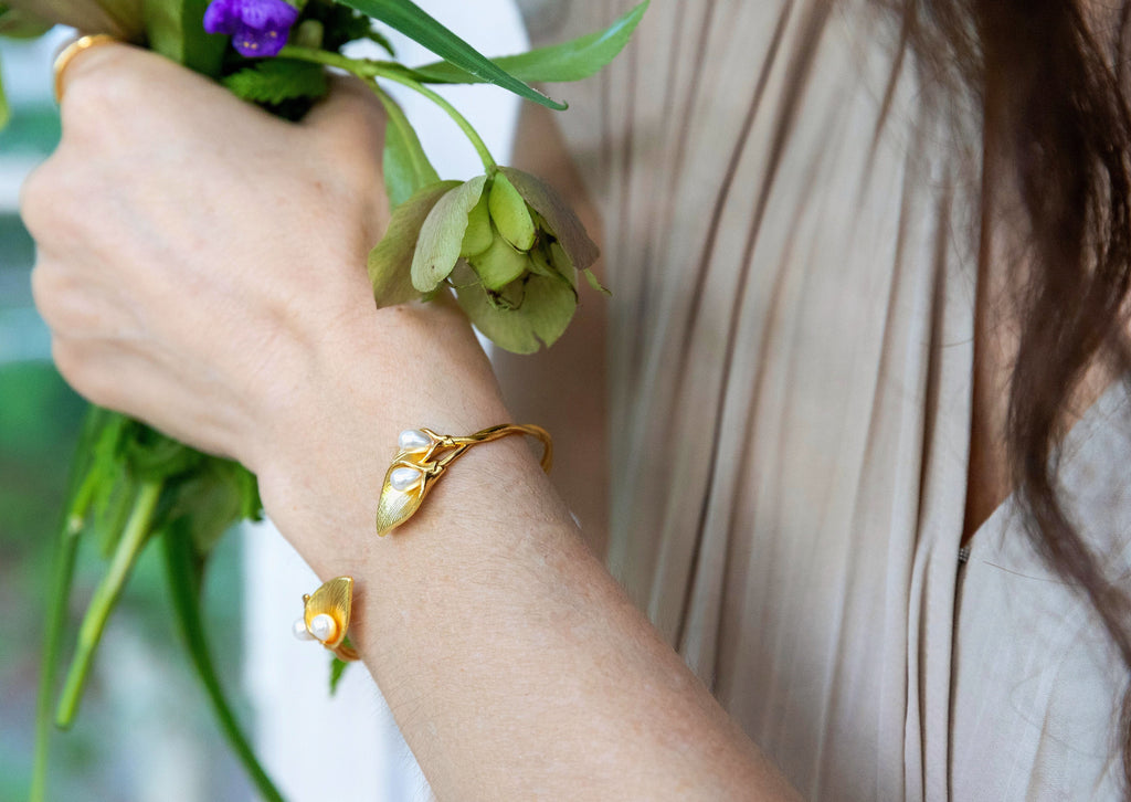 Calla Lily Branch Bracelet