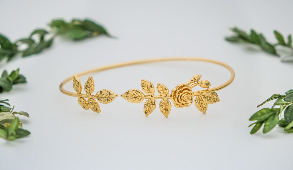 Asymmetric Rose Choker