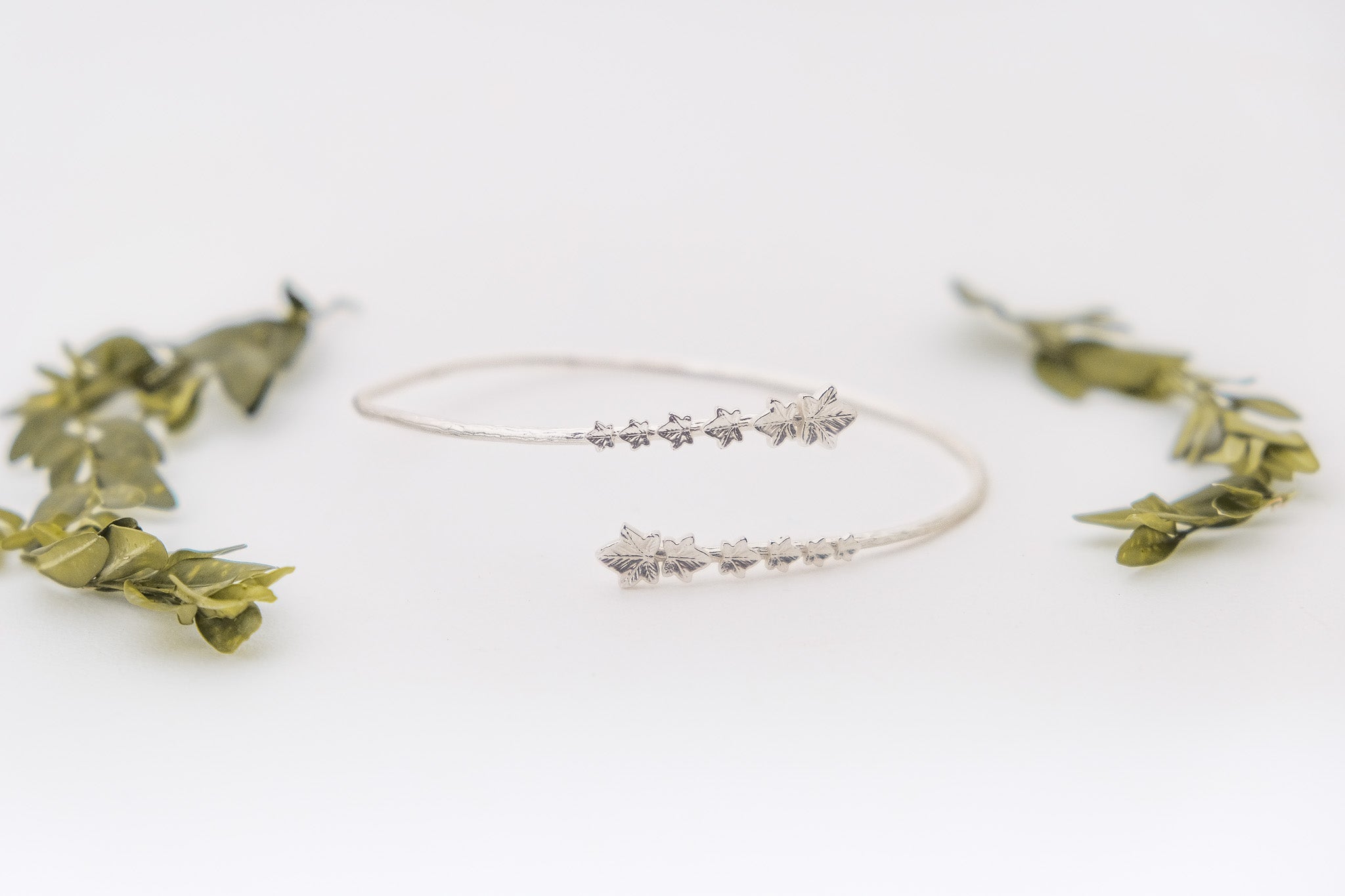 Ivy Leaves Armband