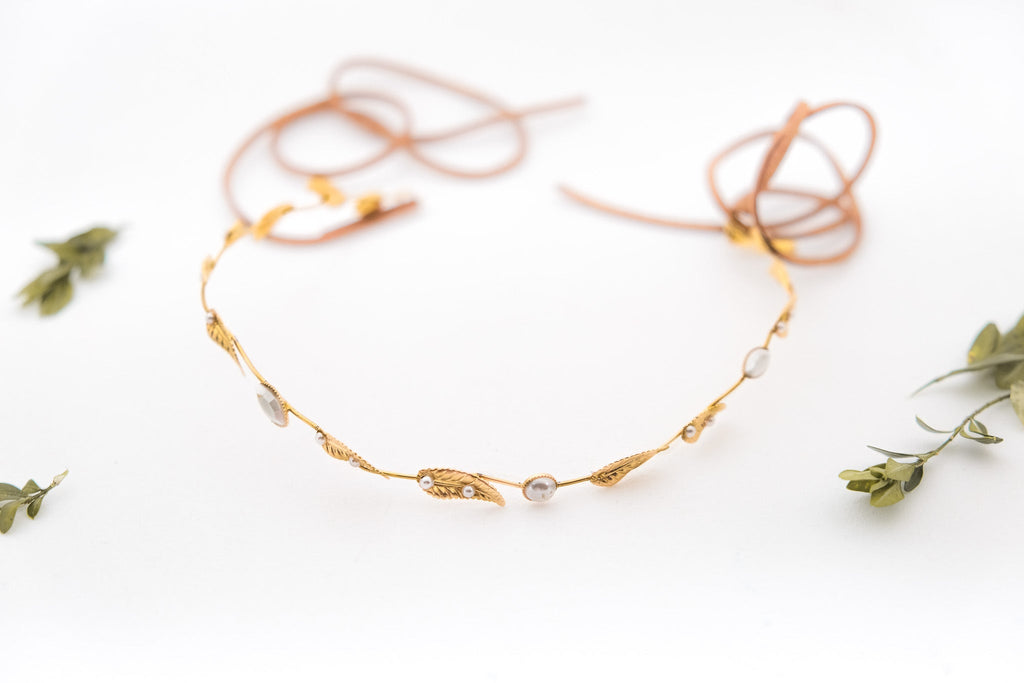 Tinkerbell Dainty Pearls & Leaves Wreath