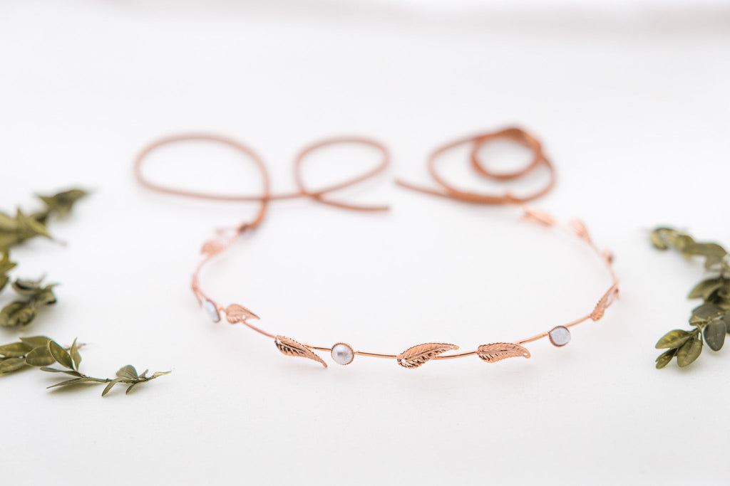 Tinkerbell Dainty Pearls & Leaves Wreath