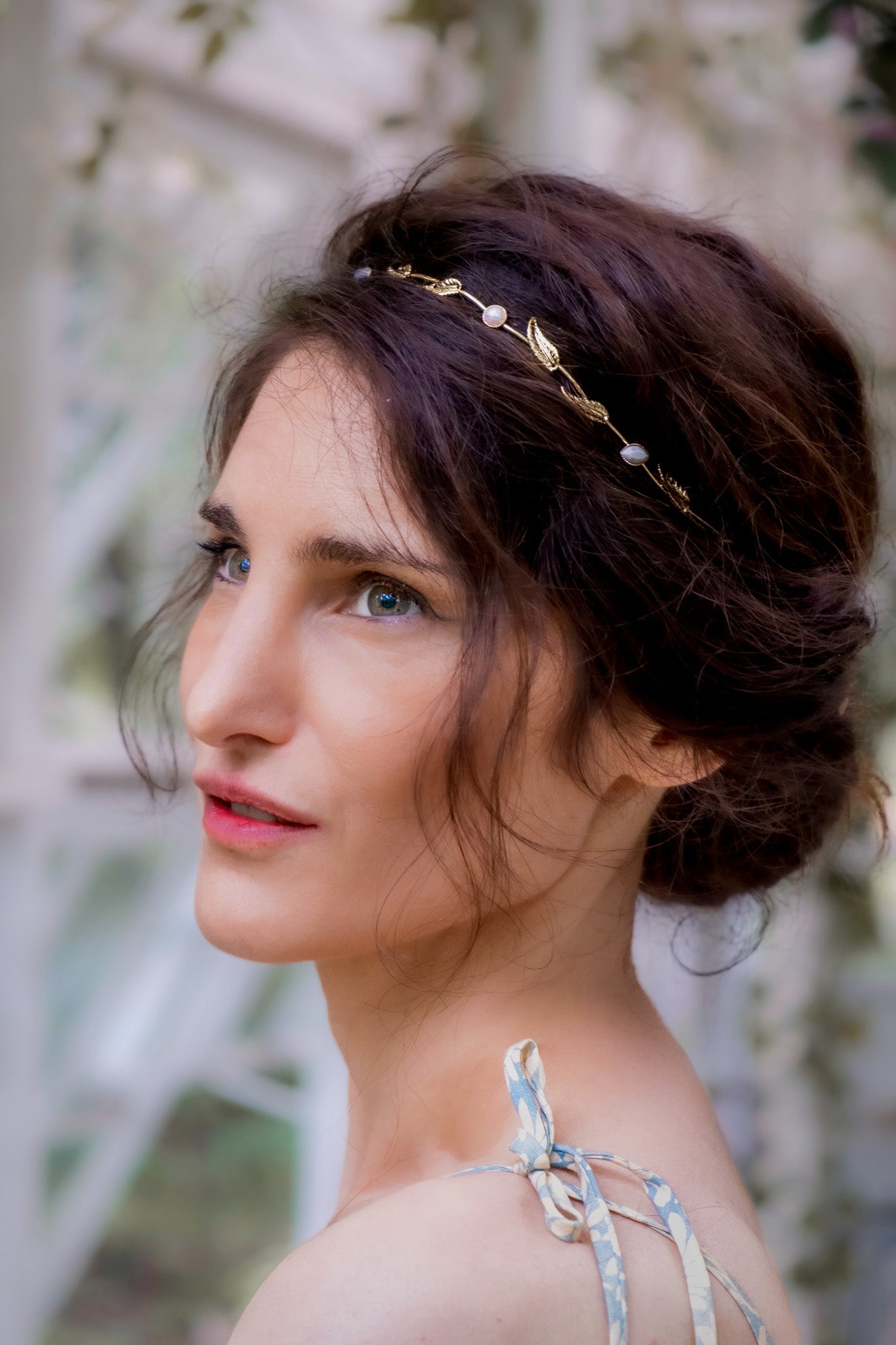 Tinkerbell Dainty Pearls & Leaves Wreath