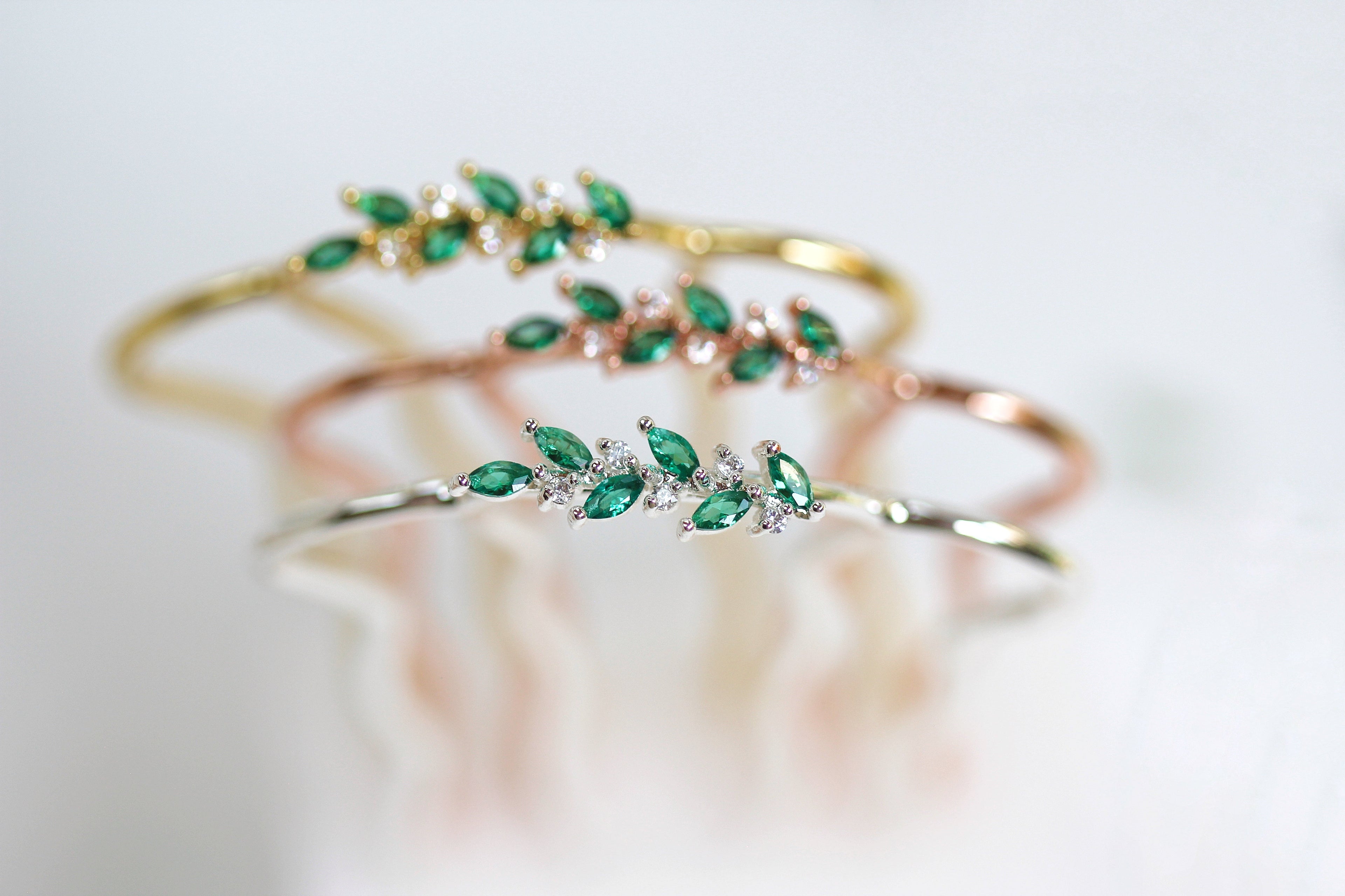 Mini Emerald Crystals Leaves Hair Pin