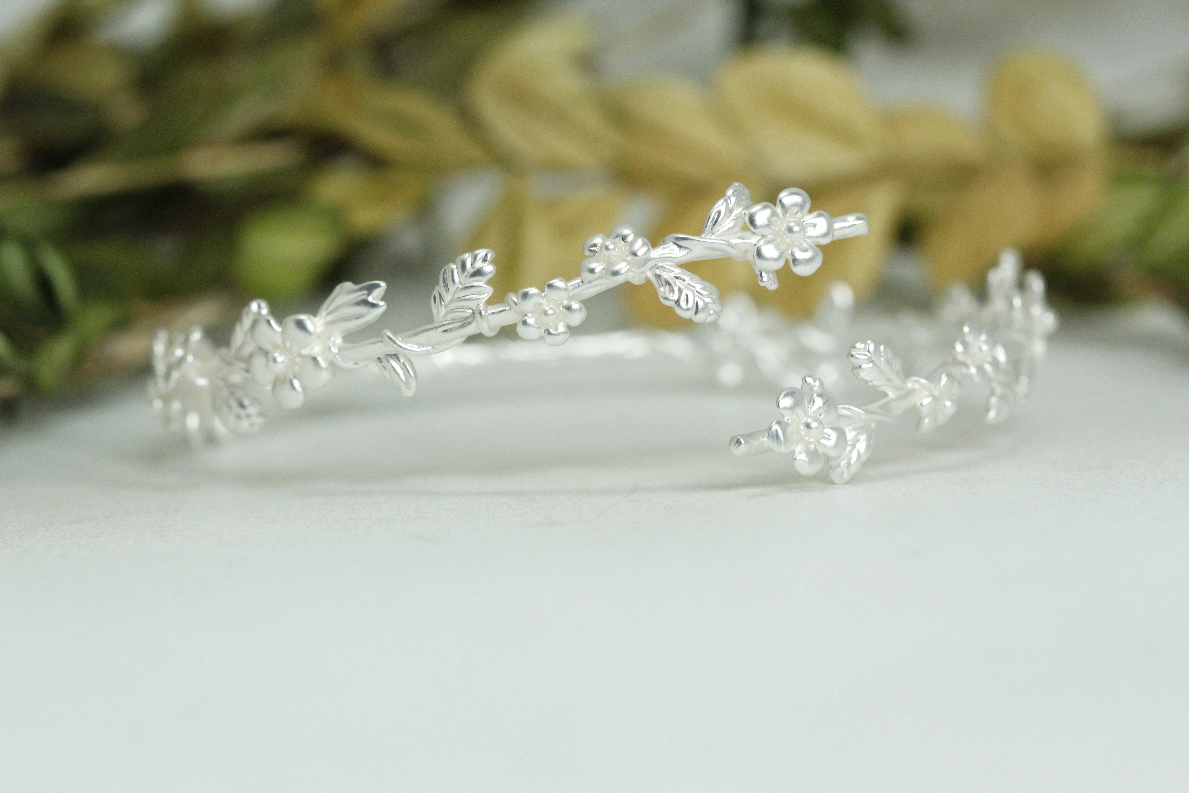 Forget-Me-Not Floral Armband