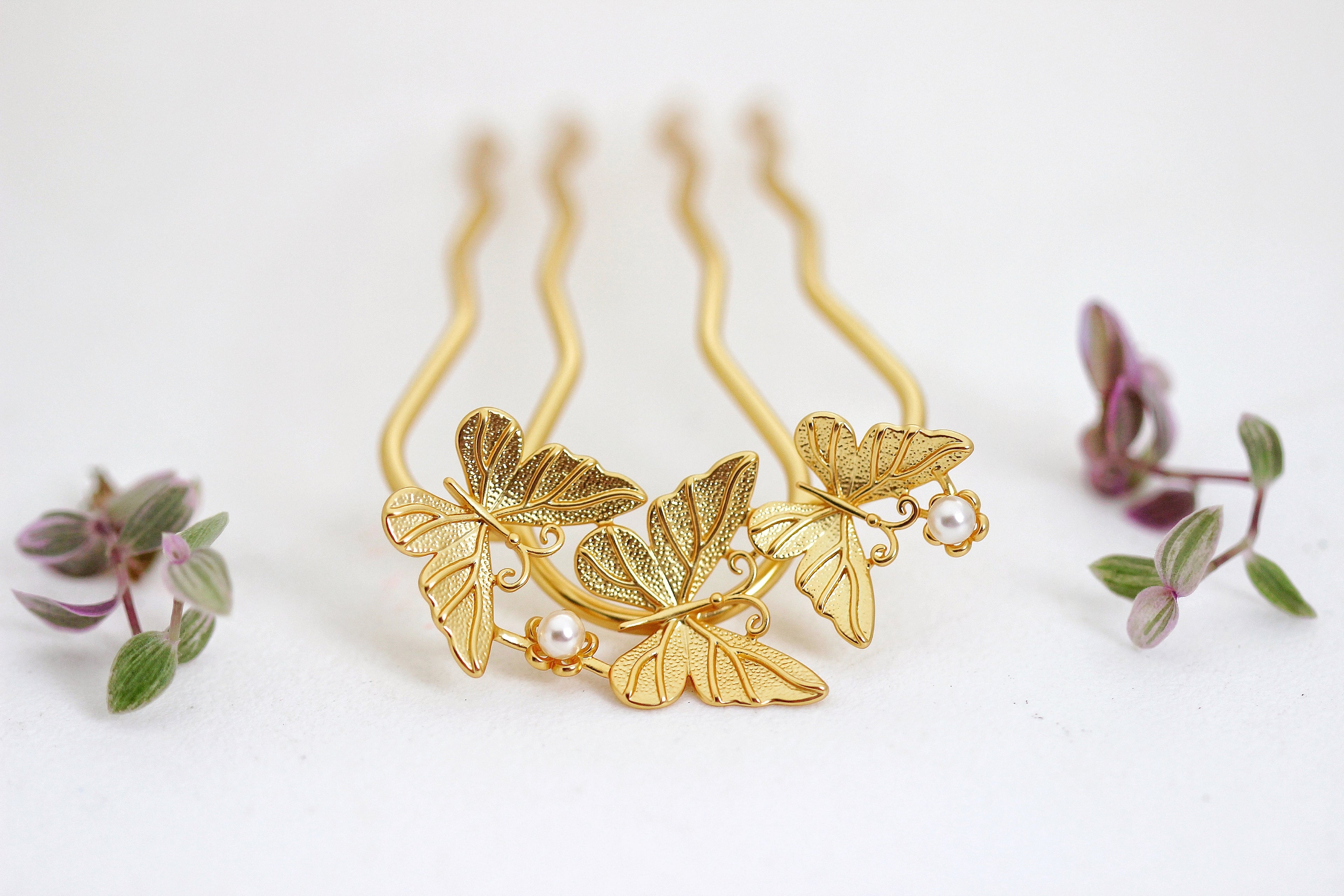 Butterfly Field with Pearls Hair Pin