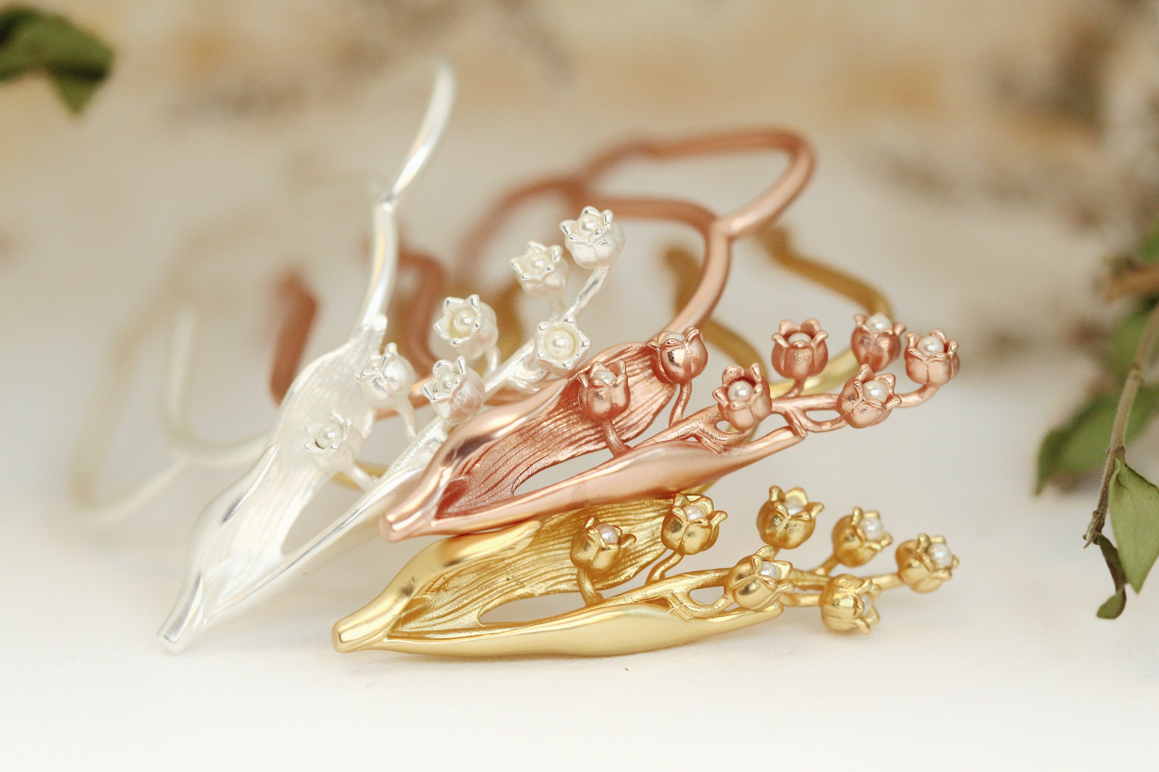 Blossoming Lily of the Valley Hair Prong