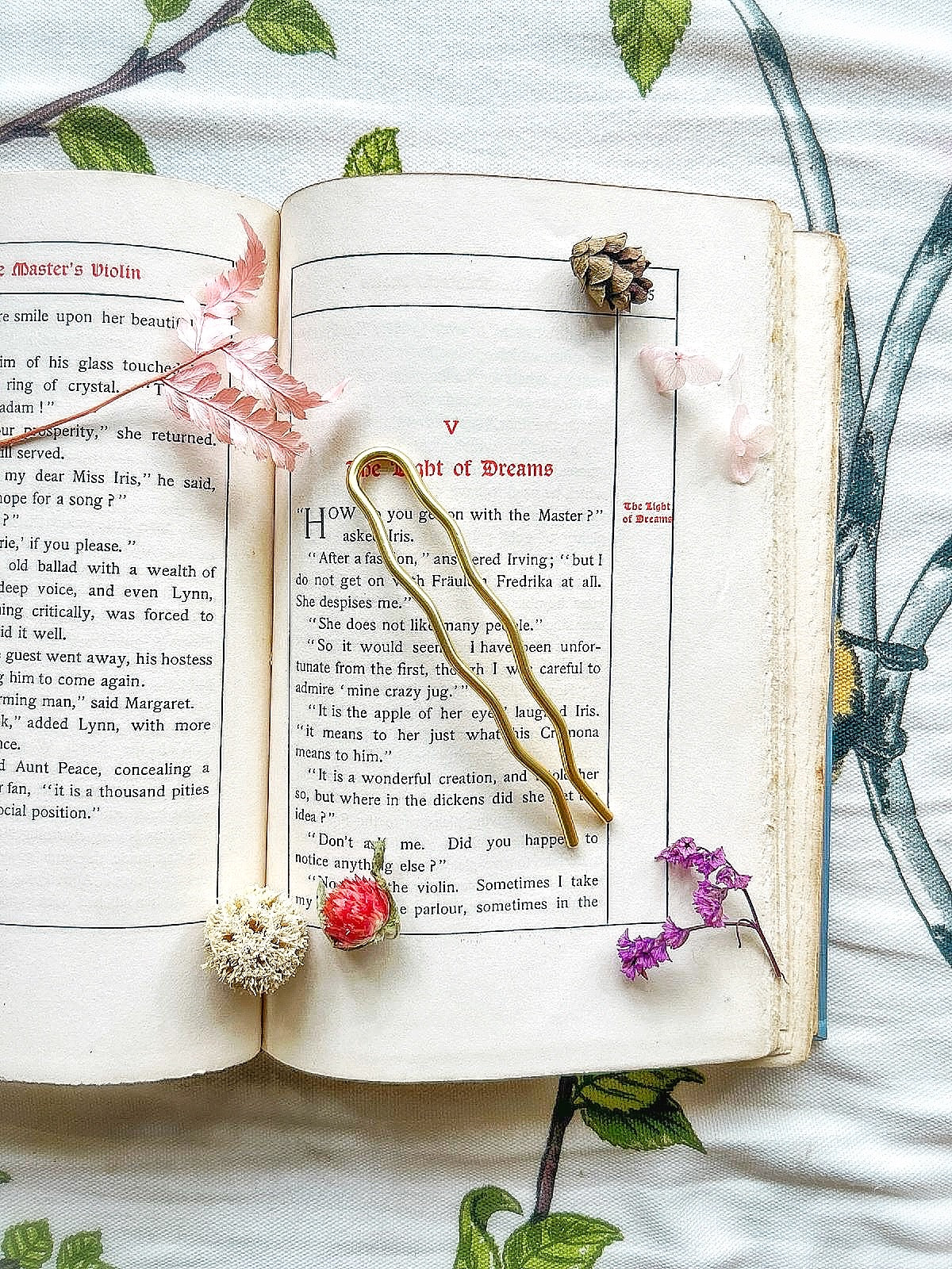 Two Teeth Medium Size Plain Hair Prong / Pin