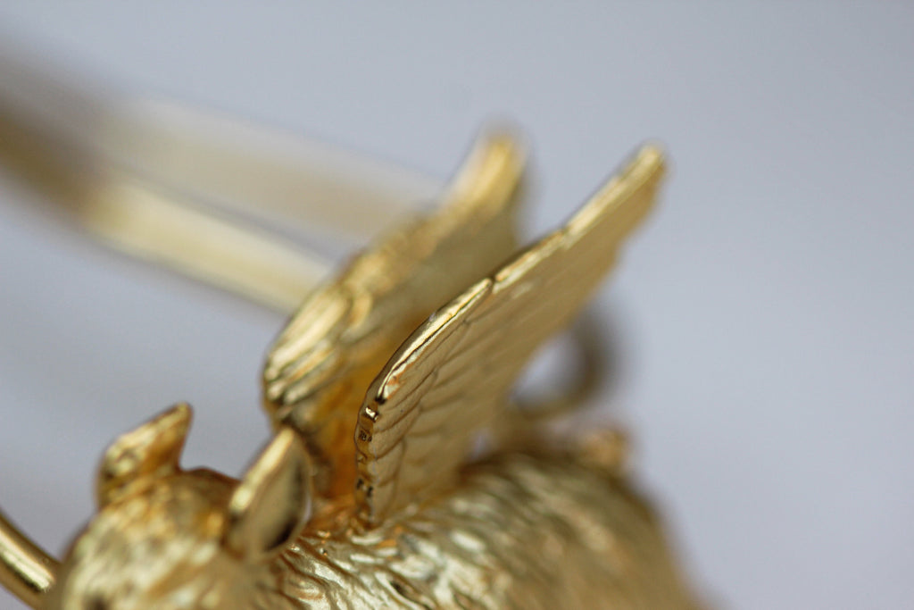 Flying Pig Hair Prong