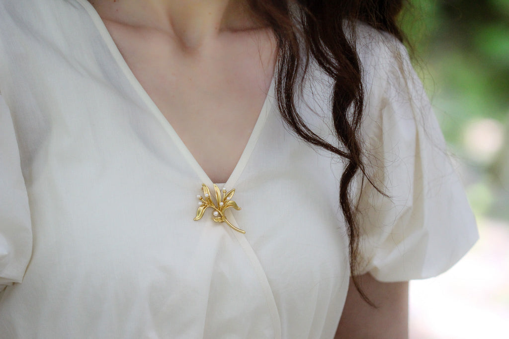 Pearls Bouquet Brooch