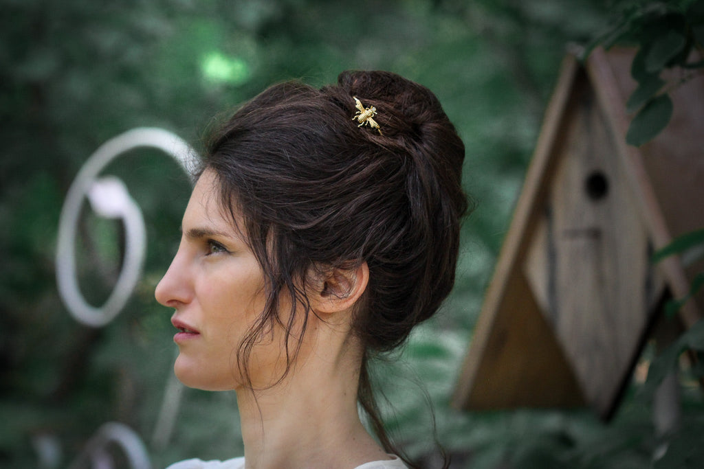 Bee with Crystal Hair Prong