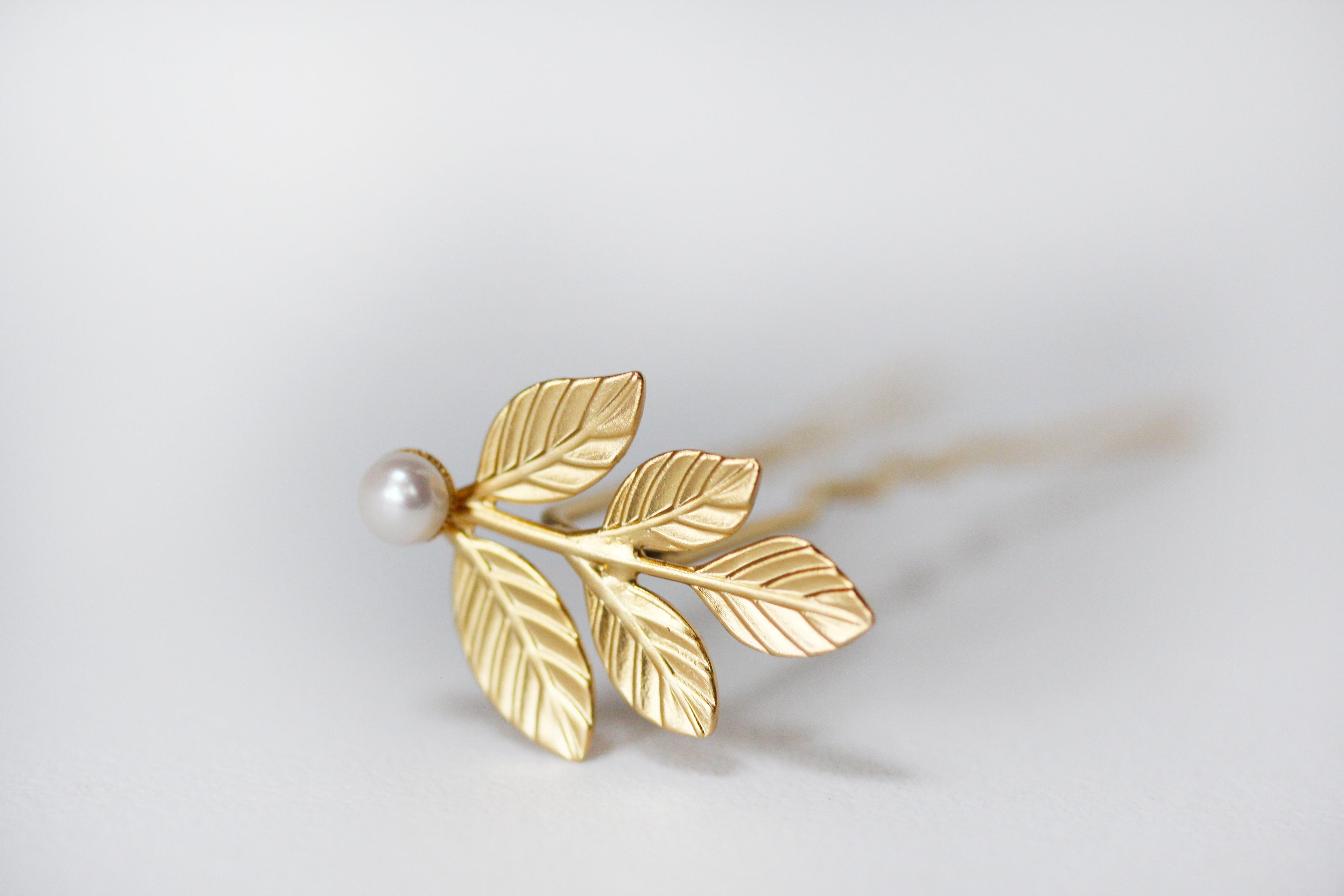 Athena Pearl Small Hair Prong