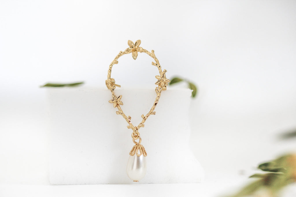 Floral Eden Wreath Brooch