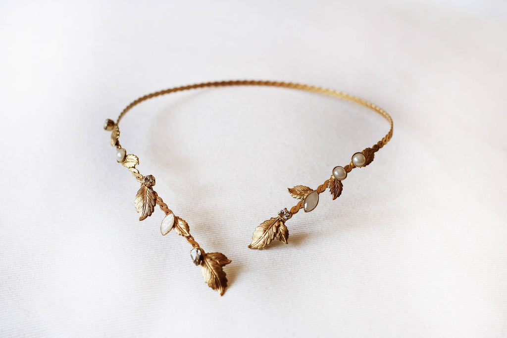 Crystals Pearls Leaves Choker