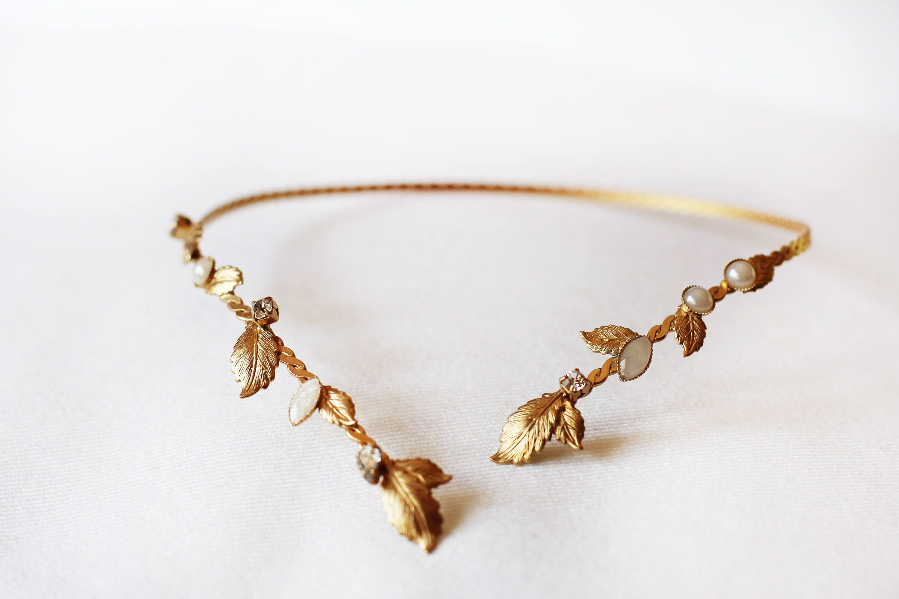 Crystals Pearls Leaves Choker