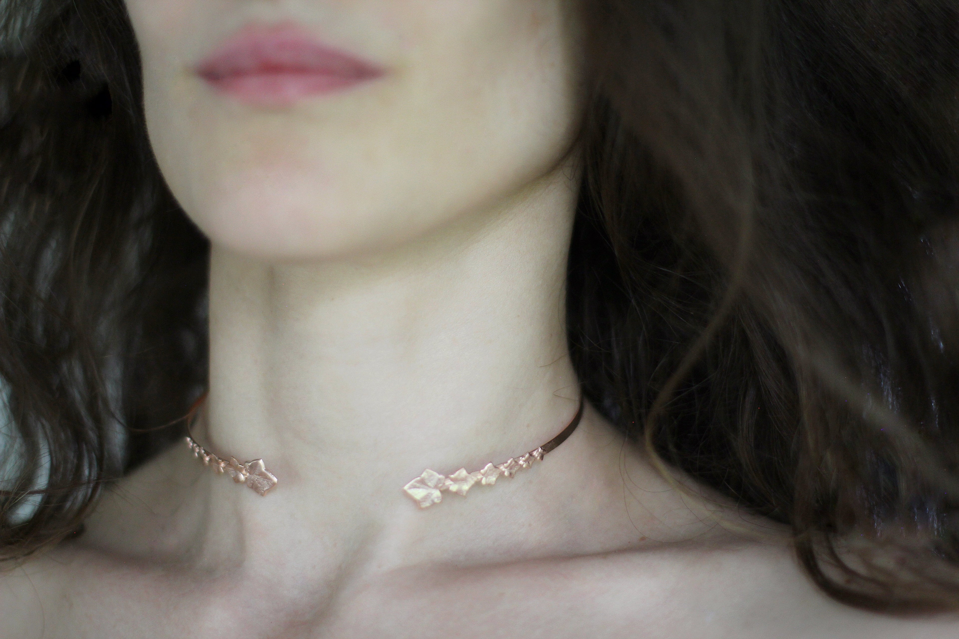 Ivy Leaves Choker