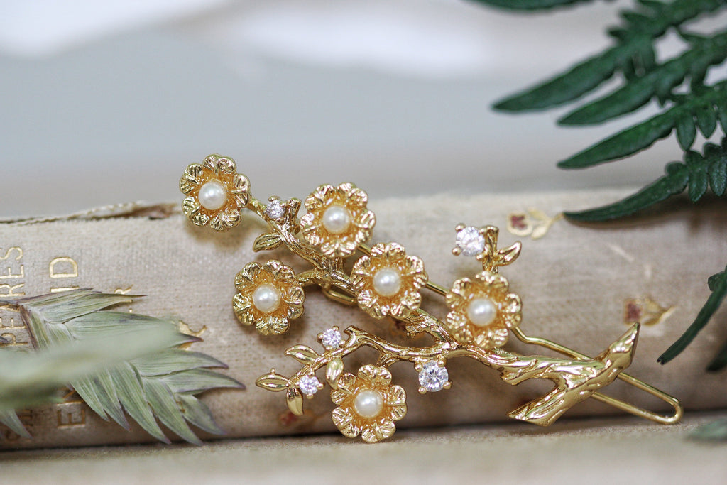 Flowers Valley Pearls & Crystals Barrette
