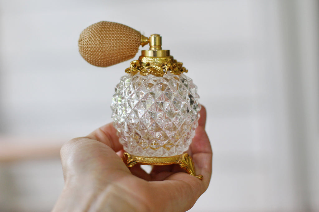 Antique Stylebuilt Pedestal Pump Atomizer Bottle