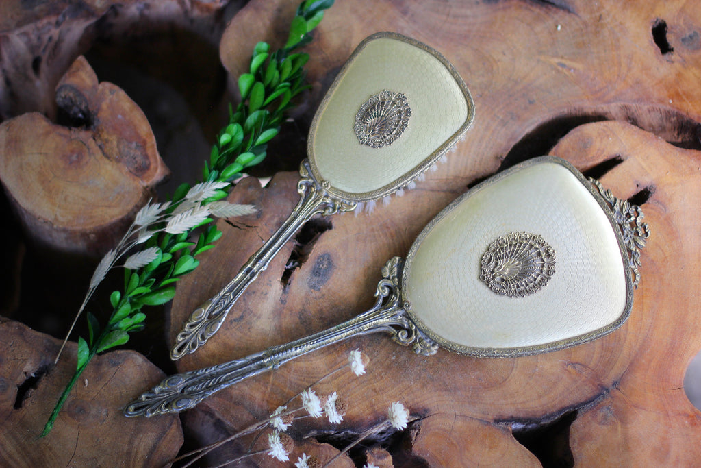 Antique Seashell Nautical Vanity Set